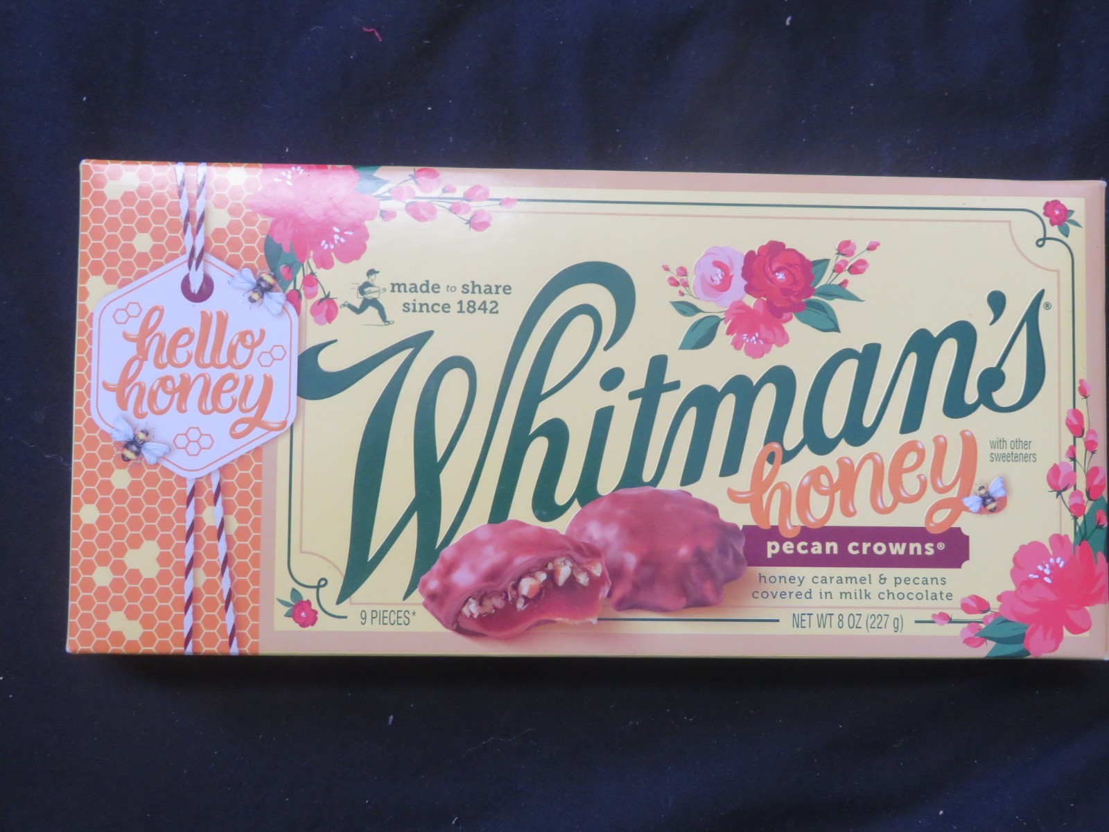 Whitman’s Honey Pecan Crowns 9 Pieces 8 Oz in Gift Box Hello Honey