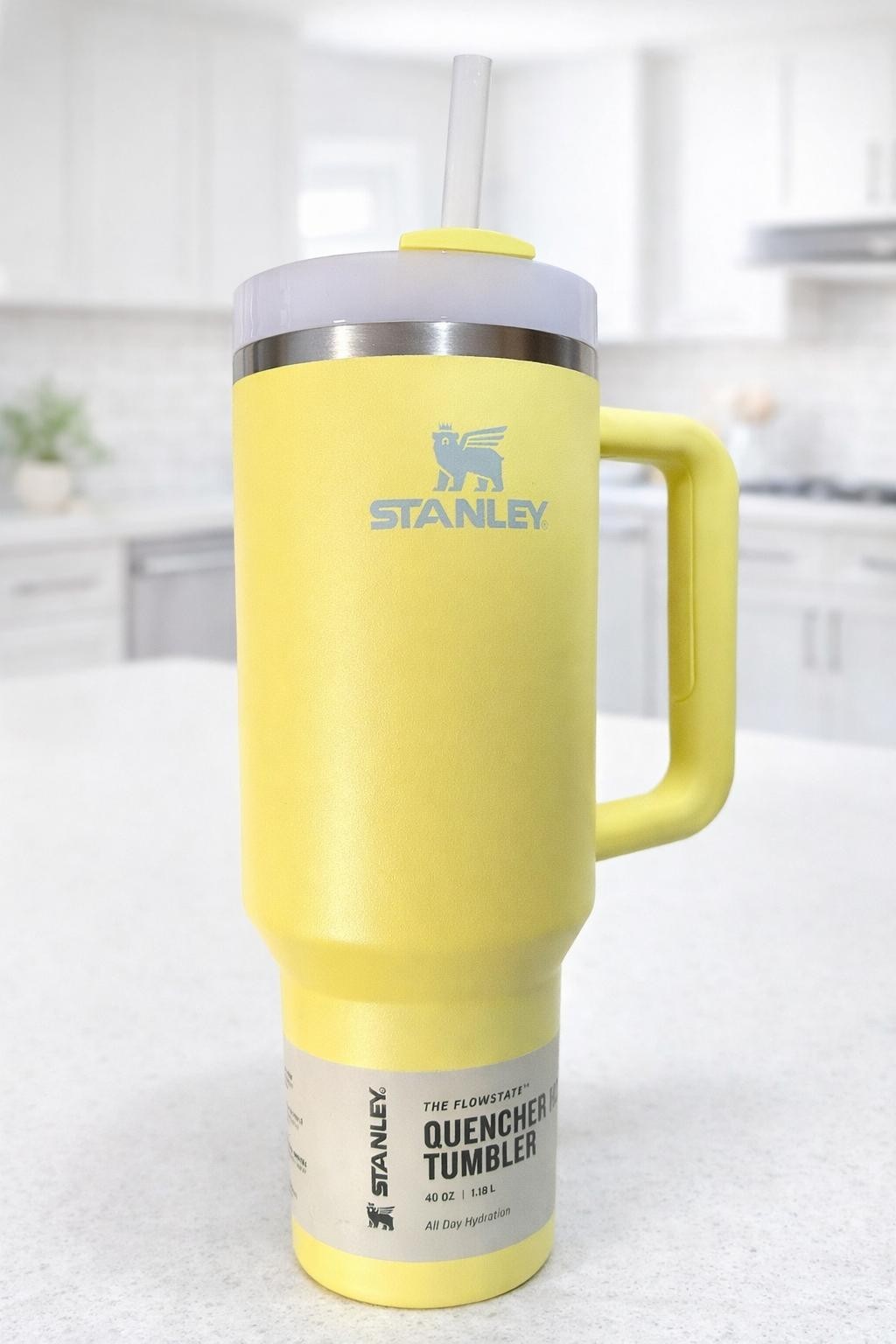 Stanley Quencher H2.0 FlowState 40 oz Tumbler Pomelo Yellow – New