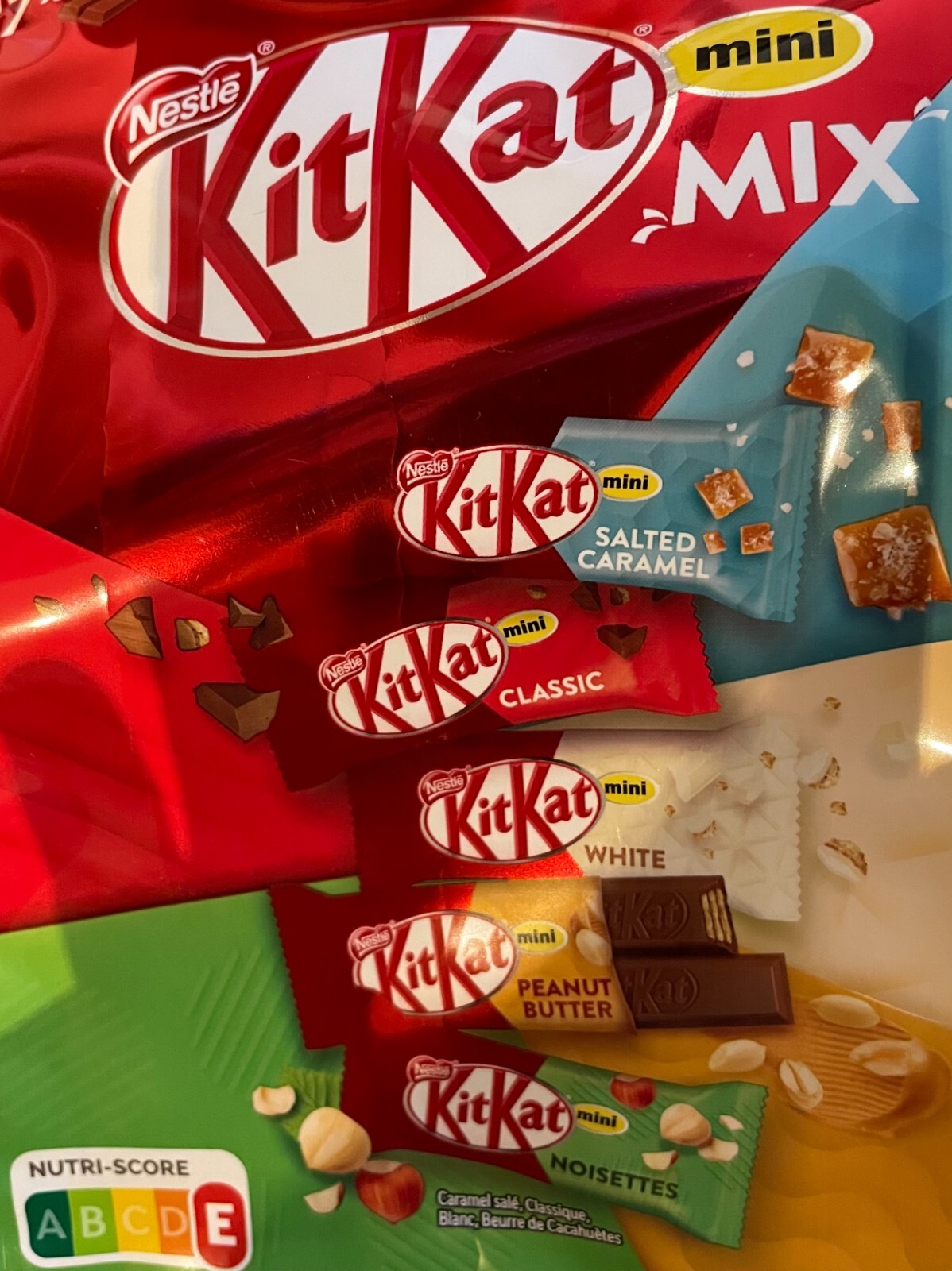 1x Unit KitKat Mini MIX Hazelnut — 0.49 oz (Two Bars / Unit)