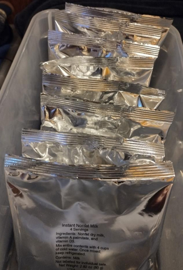 Eight Packets Powdered Milk Lot-4 cups each-32 cups total. NEW.
