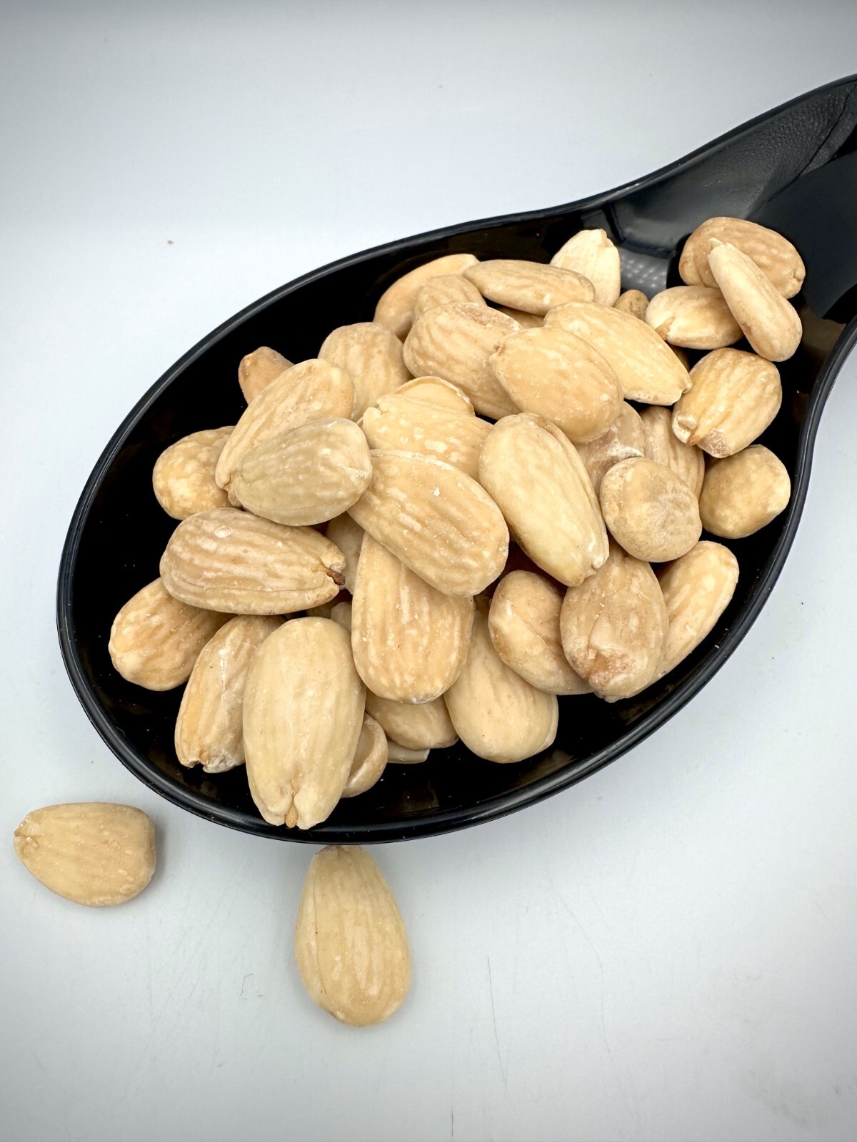 White Ground Almonds 30g – 4,9kg Roasted & Unsalted