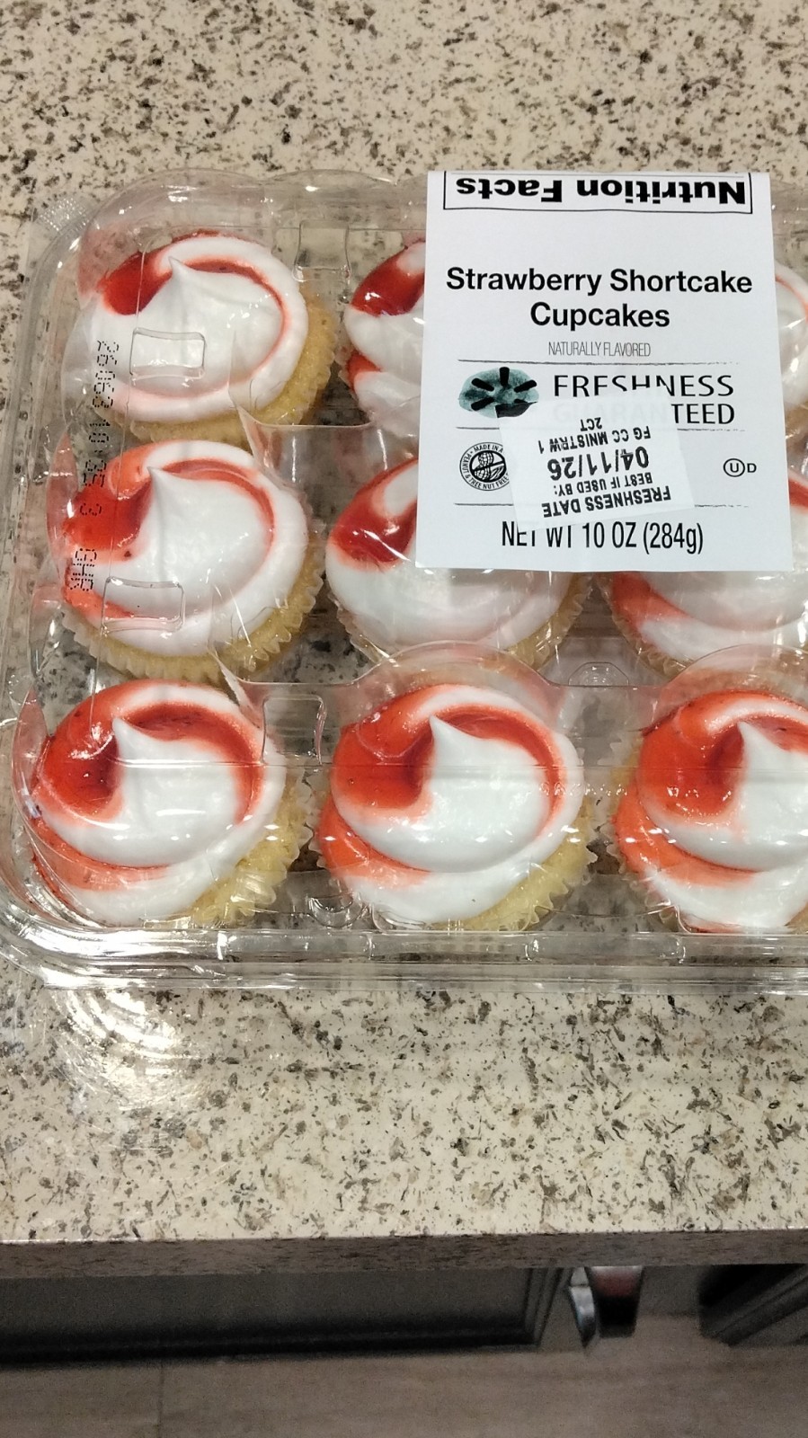 Strawberry Shortcake Cupcakes 12 Pack, 10 oz, Contains Milk, Eggs, Wheat, Soy