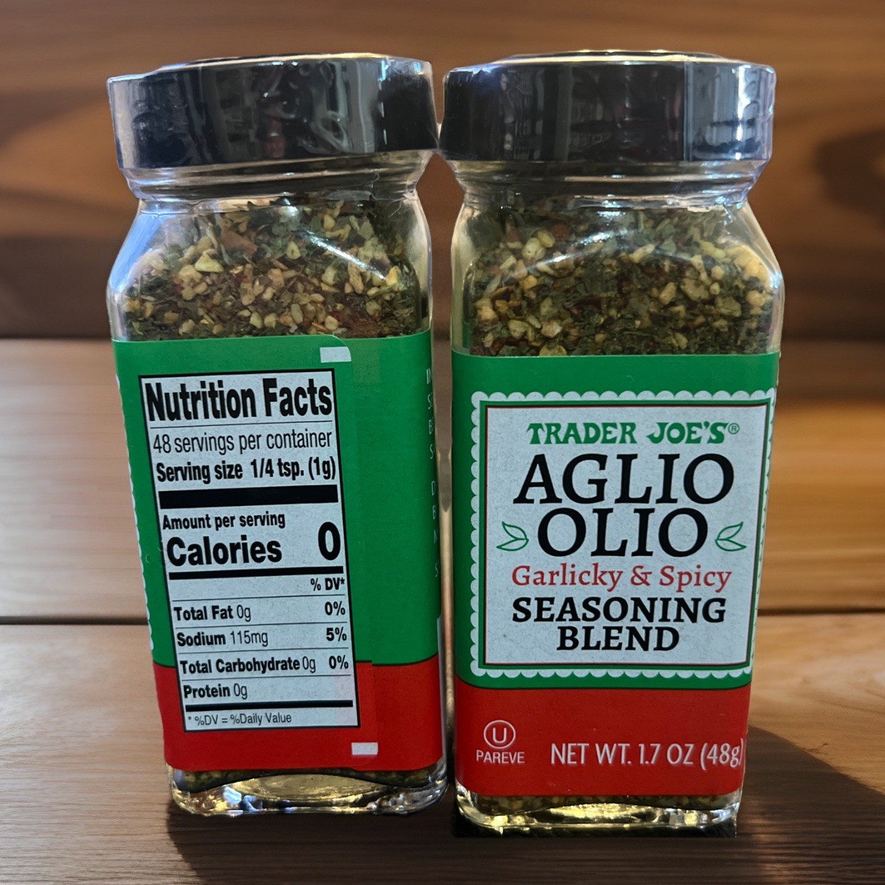 Trader Joe’s Joes Aglio Olio Garlicky & Spicy Seasoning Blend Delicious 1.7oz x1