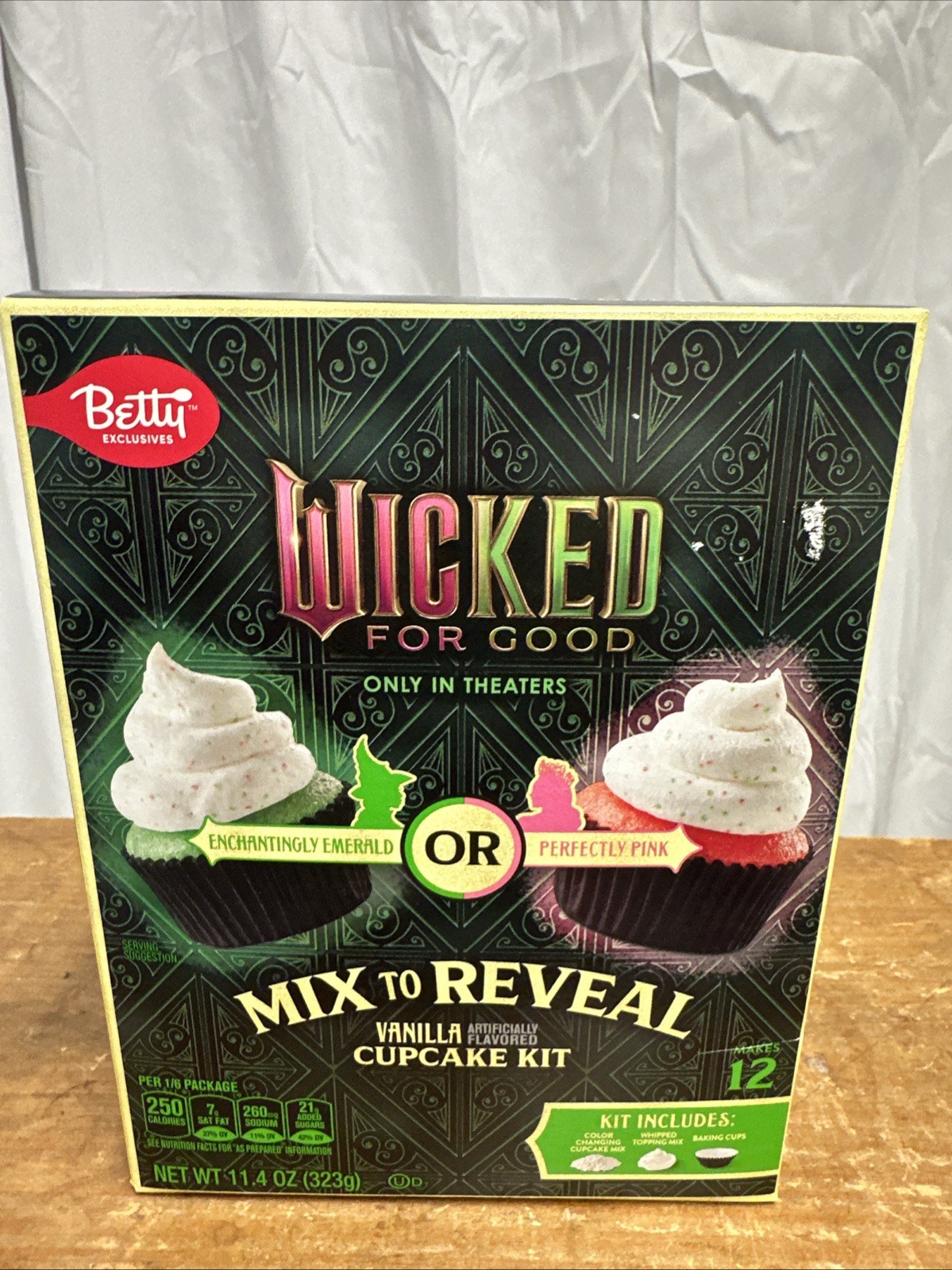 WICKED Cupcake Kit For Good Vanilla BETTY CROCKER 11.4 oz, EXP- 7/2026