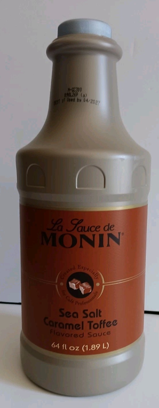 Monin 64 fl. oz. Sea Salt Toffee Caramel Flavoring Sauce