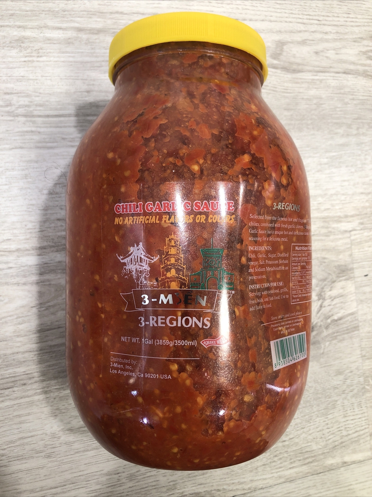 A 8.5 Lb Chili Garlic Sauce (Fresh Chili Paste, Delicious By 3 Regions 1 Gallon