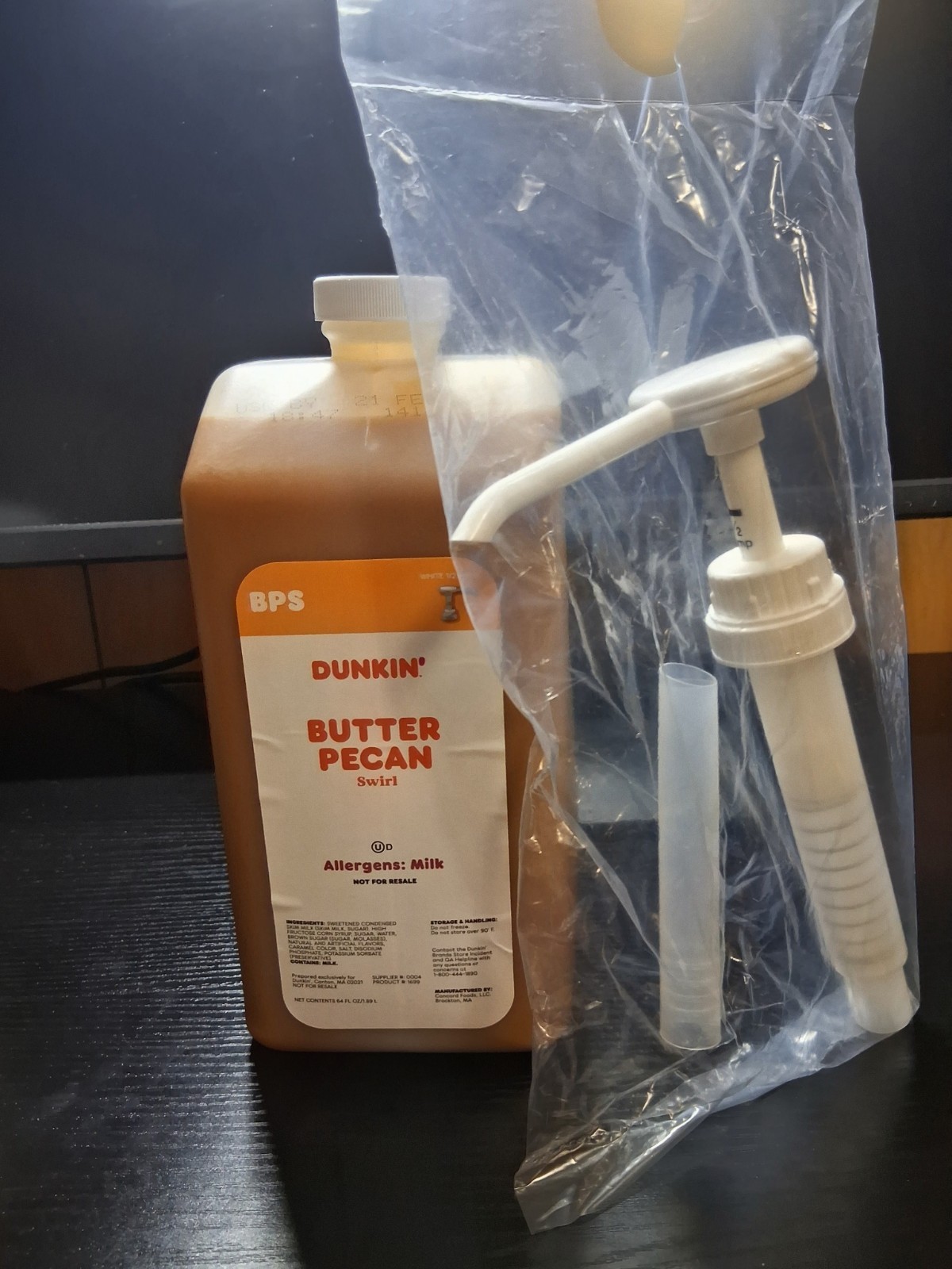 Dunkin’ Butter Pecan Swirl Syrup INCLUDES DUNKIN’ PUMP / Exp: February 2027