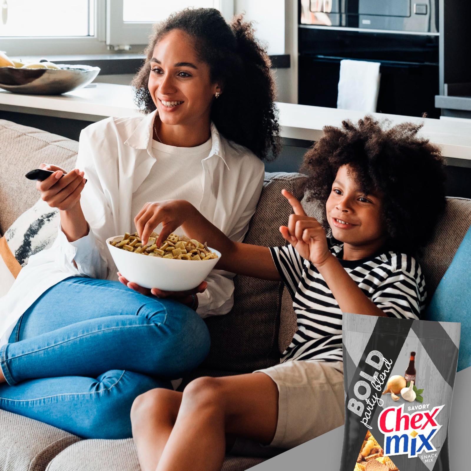 Bold Party Snack Mix, Chex Mix Variety Pack, 1.75 Oz, 60 Count – Perfect for Par