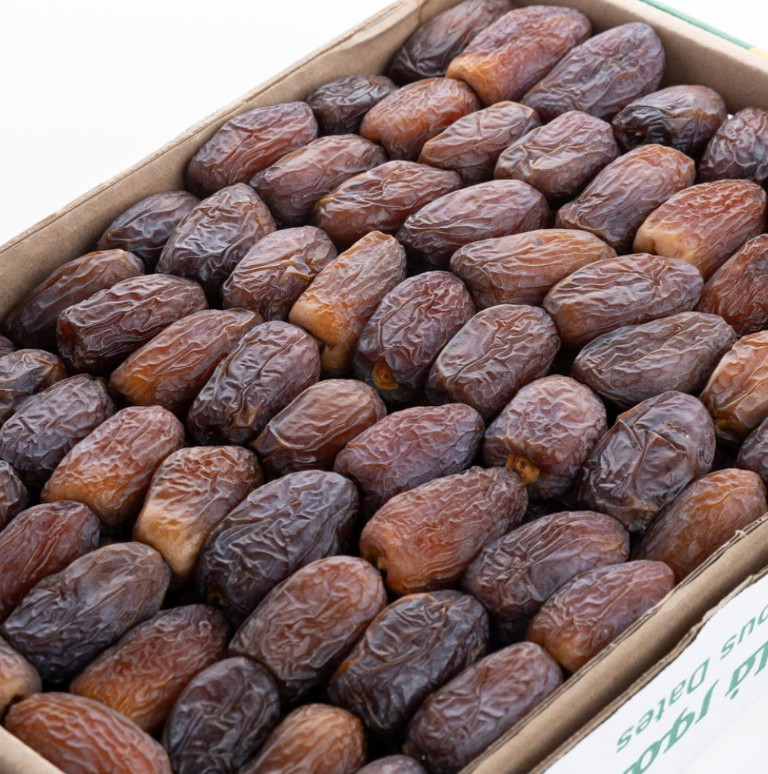 Premium Saudi Medjool Dates by Tamr Wa Loz Soft Large Whole Dates 1kg 3kg