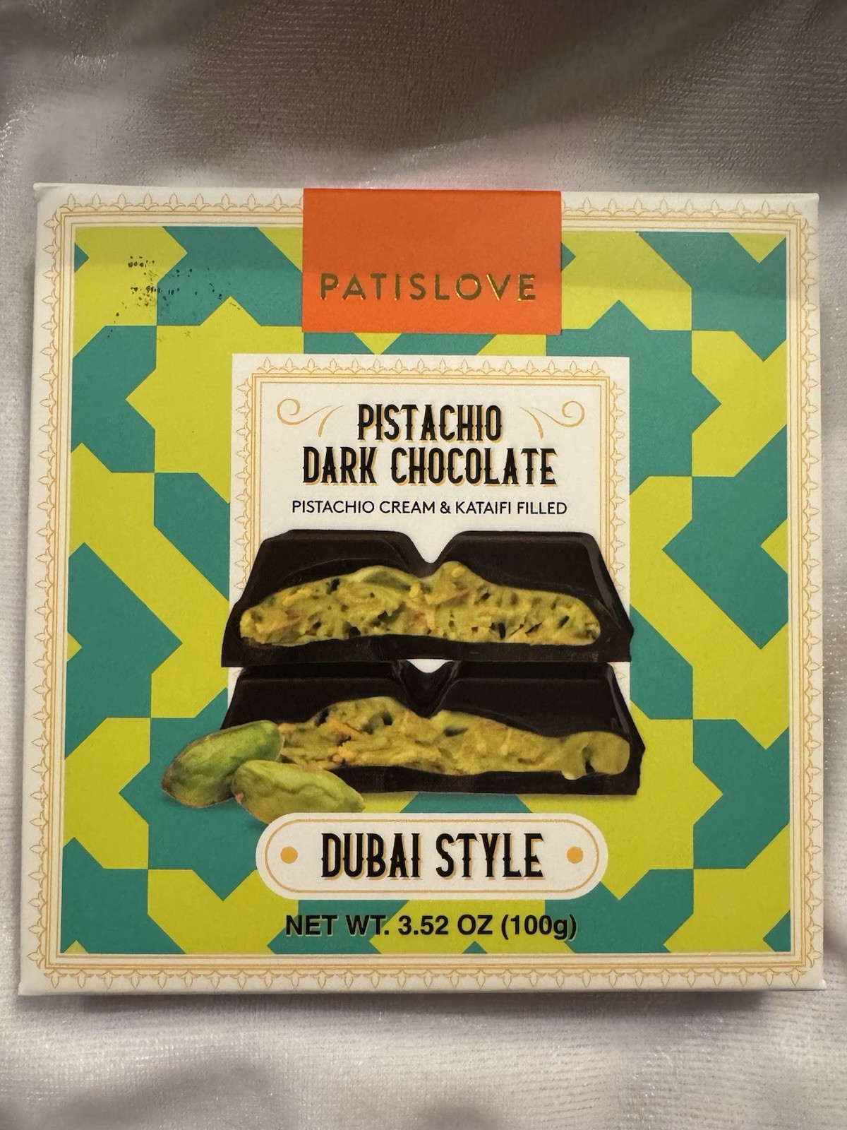 1 Bar Trader Joe’s Patislove Dubai Style Pistachio Dark Chocolate 3.52 Oz/Bar