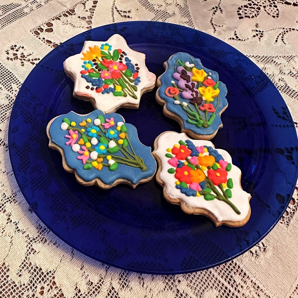 Gluten Free Sugar Cookies w Royal Icing – Sugar Flower Bouquets HOMEMADE!