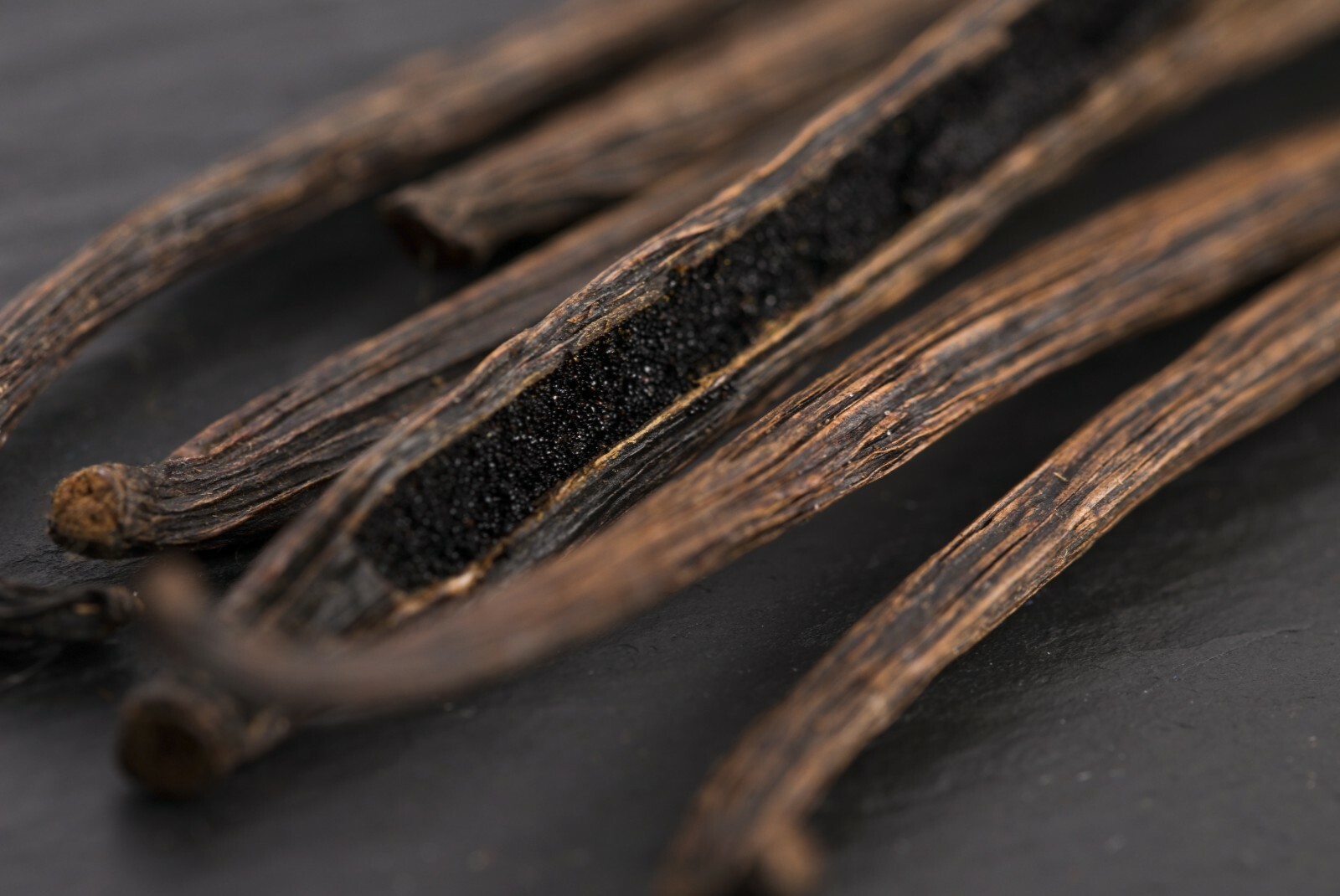 10 ORGANIC Extract Grade B Vanilla Beans Madagascar for Vanilla Extract 5″ – 6″