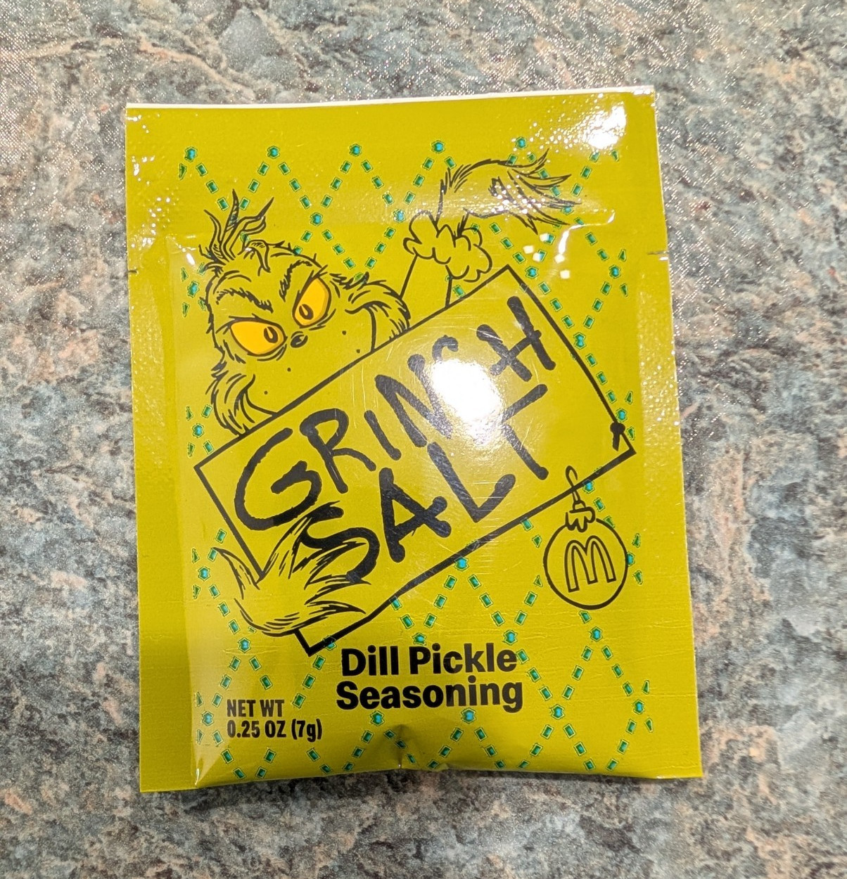 McDonald’s Grinch Salt Dill Pickle Seasoning Packet, 0.25 oz (7 g)