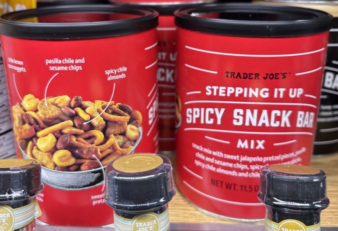 2 Packs Trader Joe’s Stepping It Up Spicy Snack Bar Mix 11.5 oz Each Pack