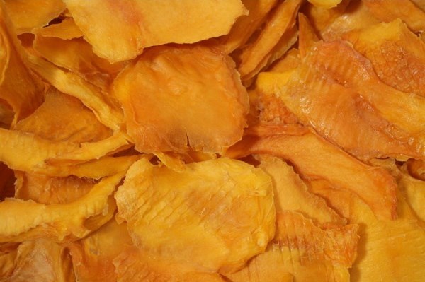 ORGANIC DRIED MANGO SLICES – NO SUGAR, NO SULFUR