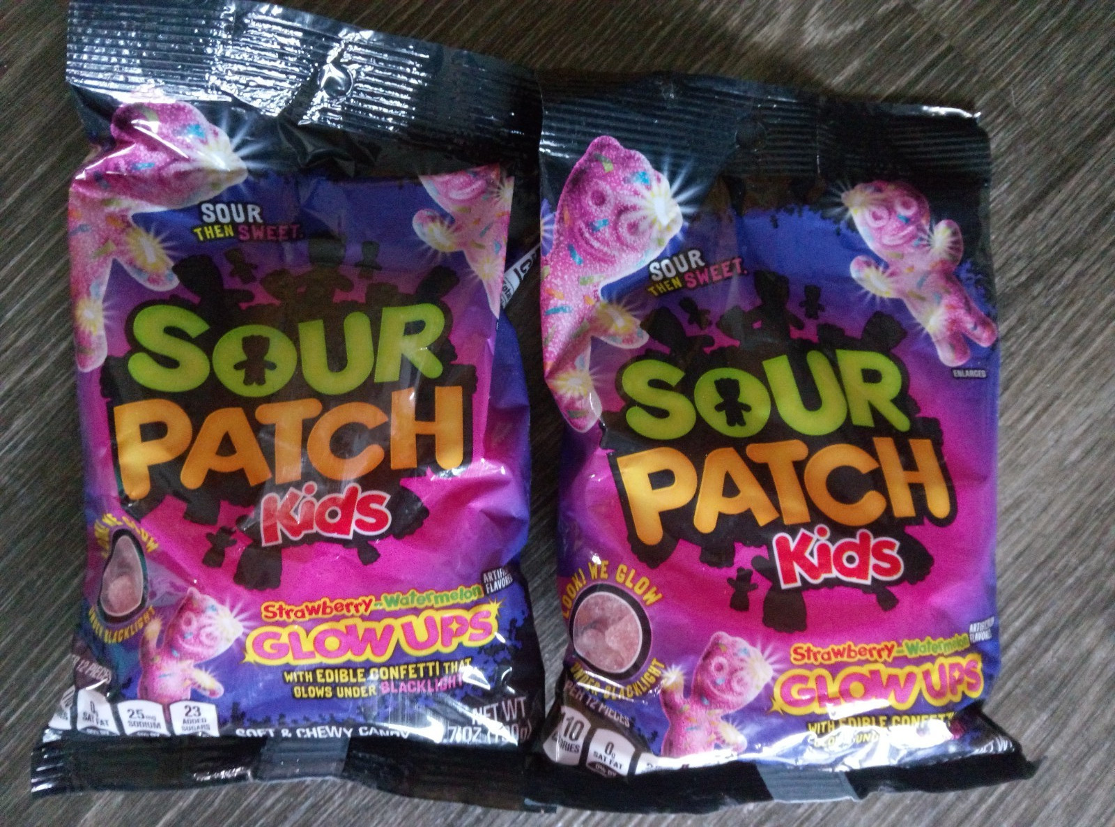 2 Sour Patch Kids Glow Ups Candy – 6.7oz Exp Feb 2026