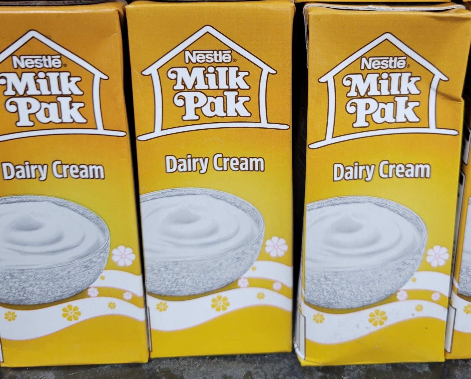 Nestle Milk Pak Dairy Cream 200ml (5 Packs Bundle Offer) Exp July-26