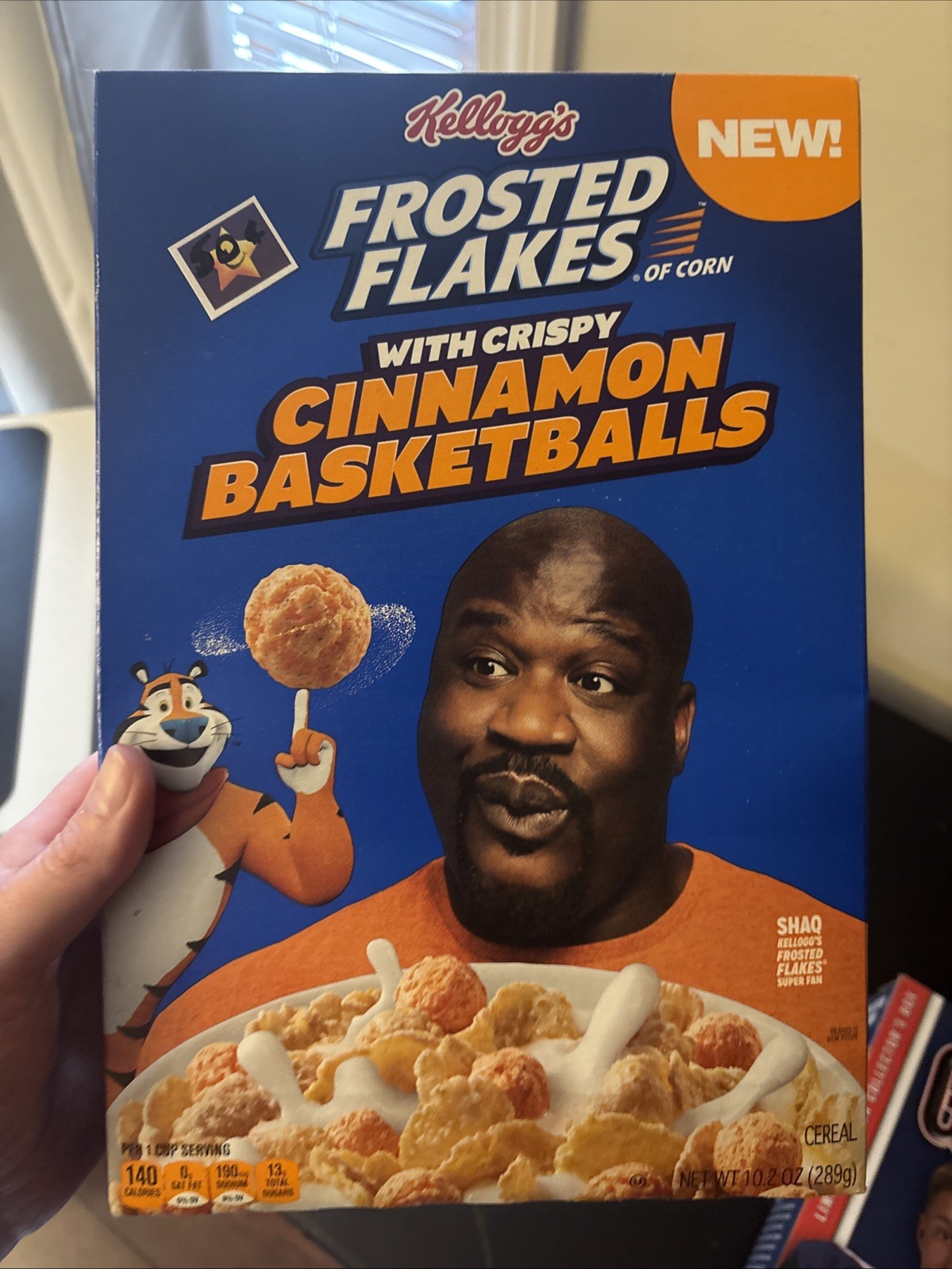 Kellogg’s Frosted Flakes® with Crispy Cinnamon Basketballs SHAQ Collectible
