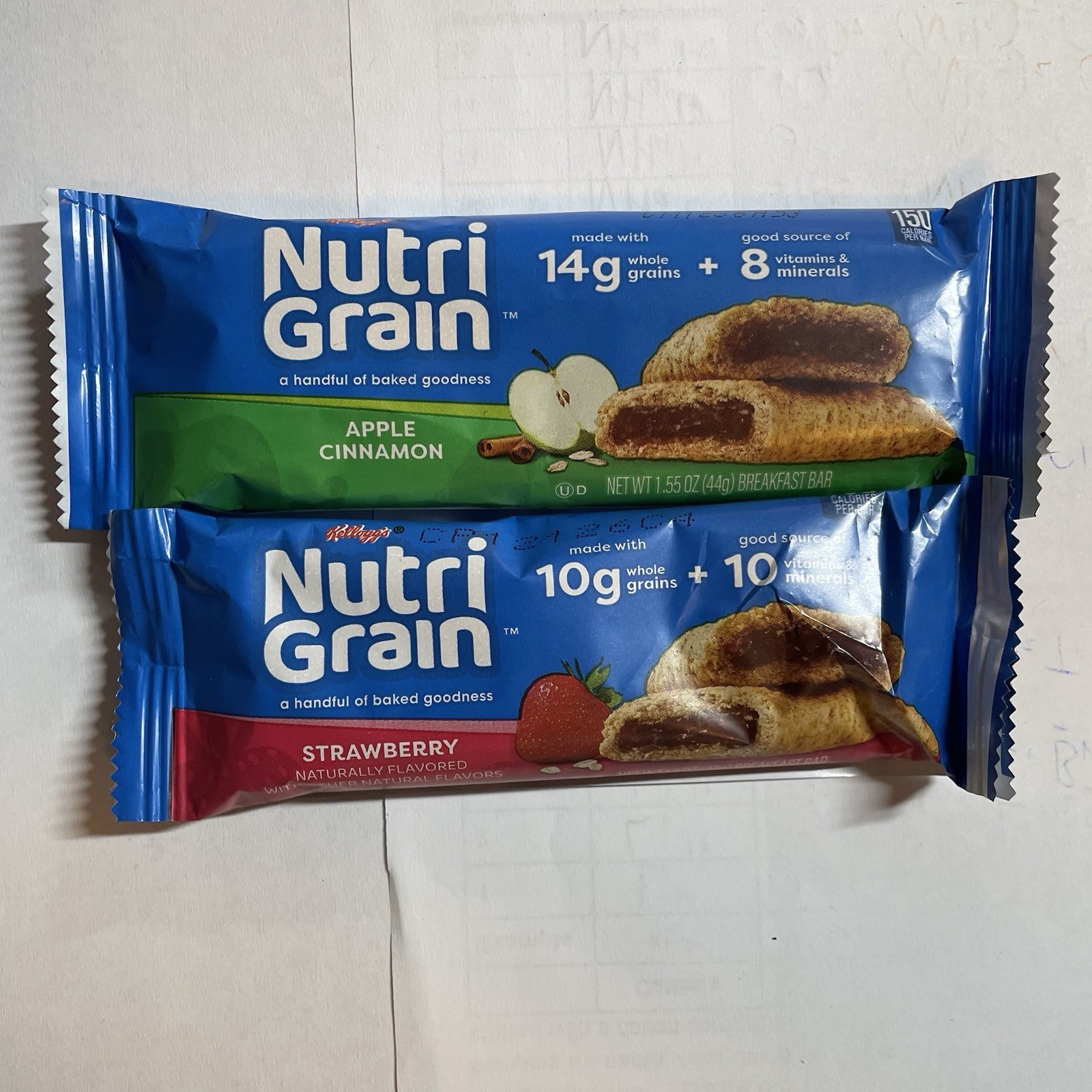 Nutri-Grain Bars 9 Pack Strawberry and Apple Cinnamon 1.4 oz Each