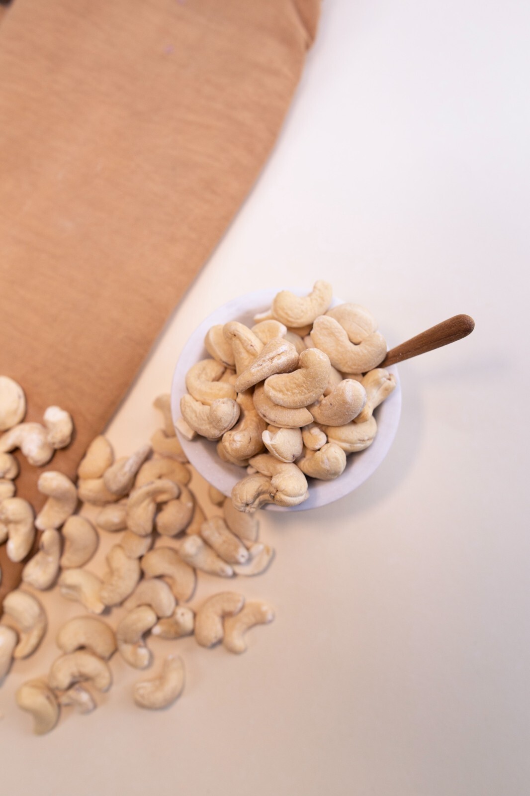 RAW ORGANIC CASHEW HALVES & PIECES -5 LB by beyond (Organic, Non-GMO, Fairtrade,
