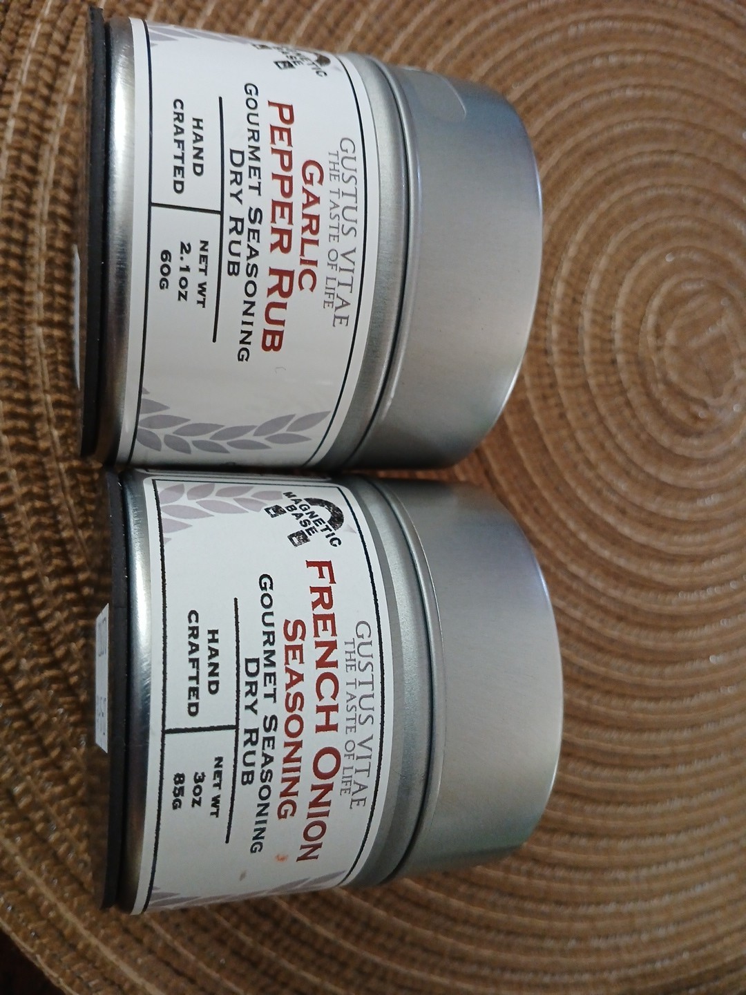 2-SEASONINGS Spices Rub Grill BBQ Lover Gustus Vitae Magnetic Tins
