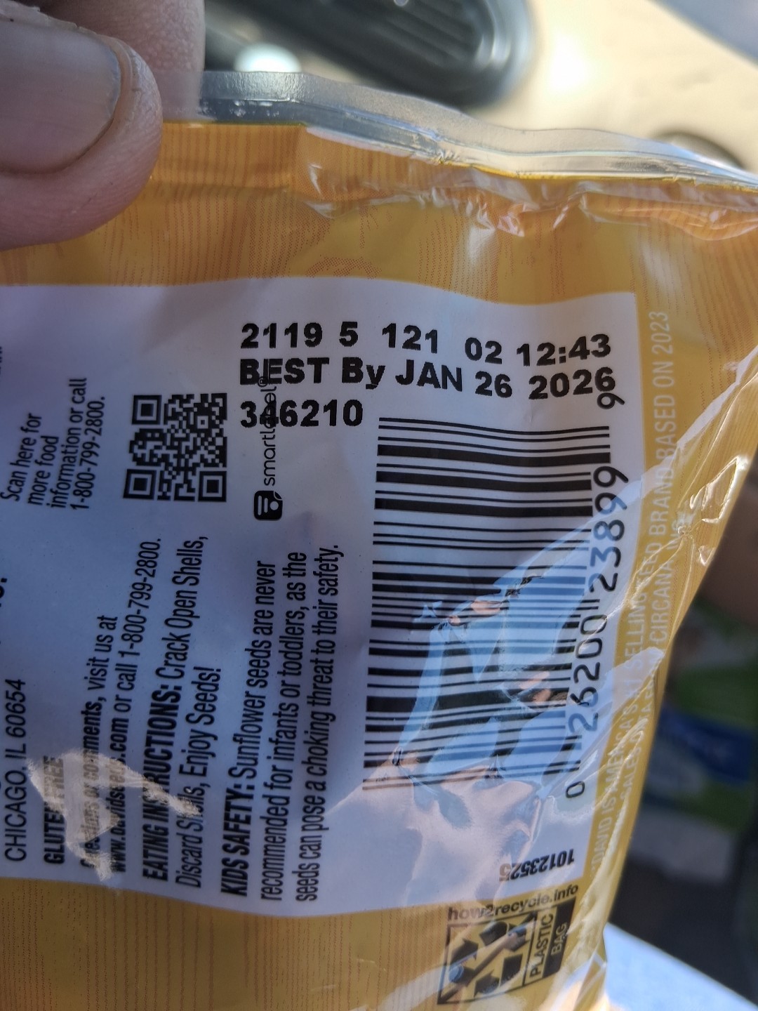 DAVID Jumbo Sunflower Seeds, Bacon Mac and Cheese Flavor, 5.25 oz. 12x Jan2026