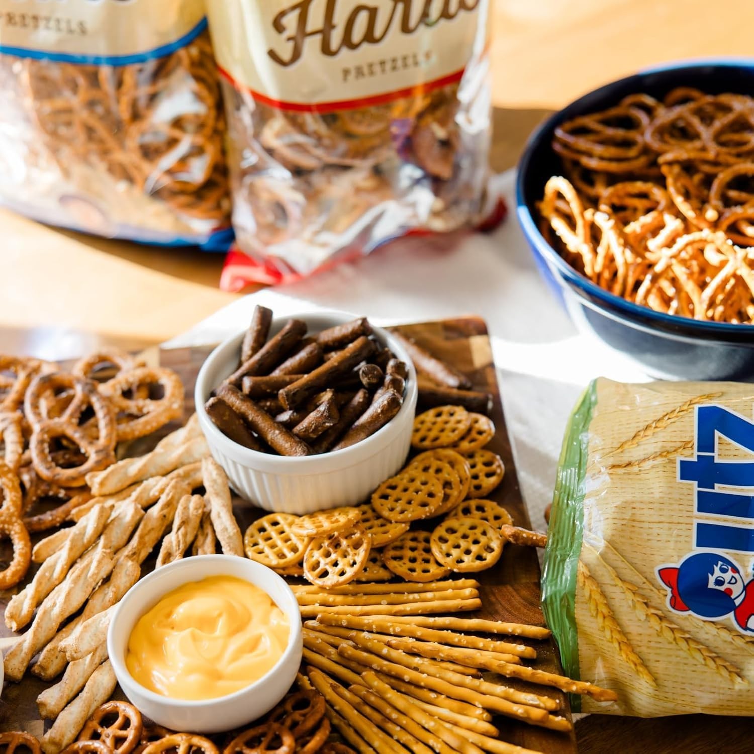 Utz Sourdough Nuggets Pretzels 52 oz. Barrel, Bite-Size 1 count (Pack of 1)