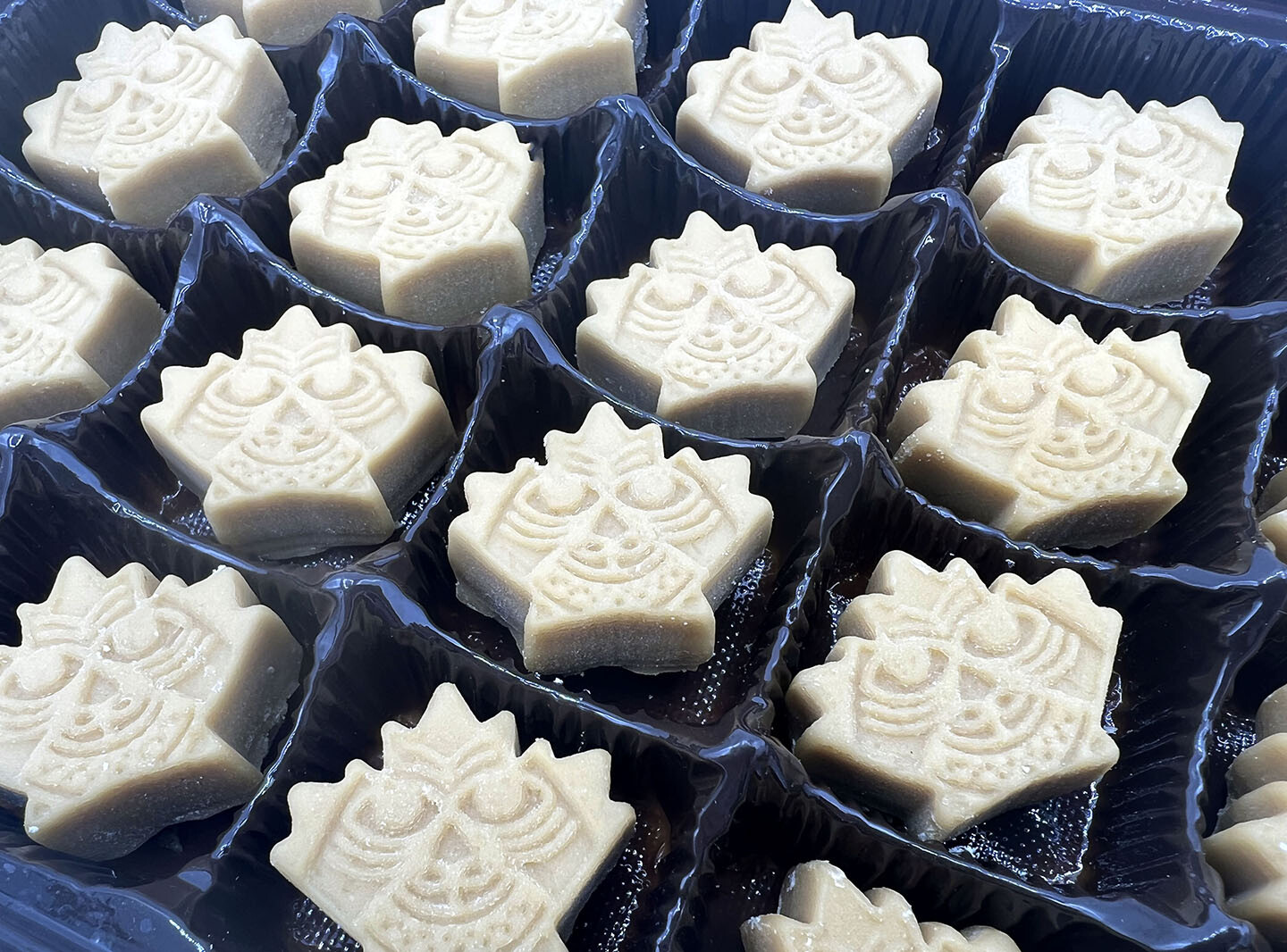 Sapsquatch Organic Maple Candy – Pure Maple Syrup Sugar Leaf Candy