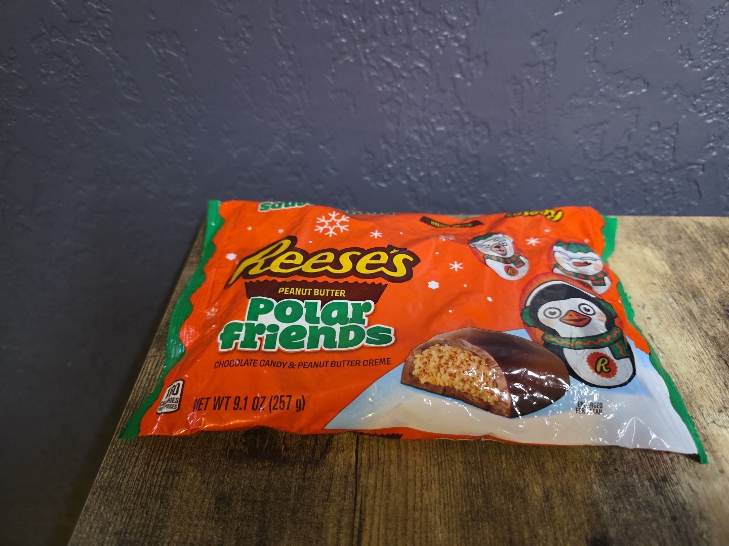 Reese’s Polar Friends Milk Chocolate & Peanut Butter 9.1oz NEW