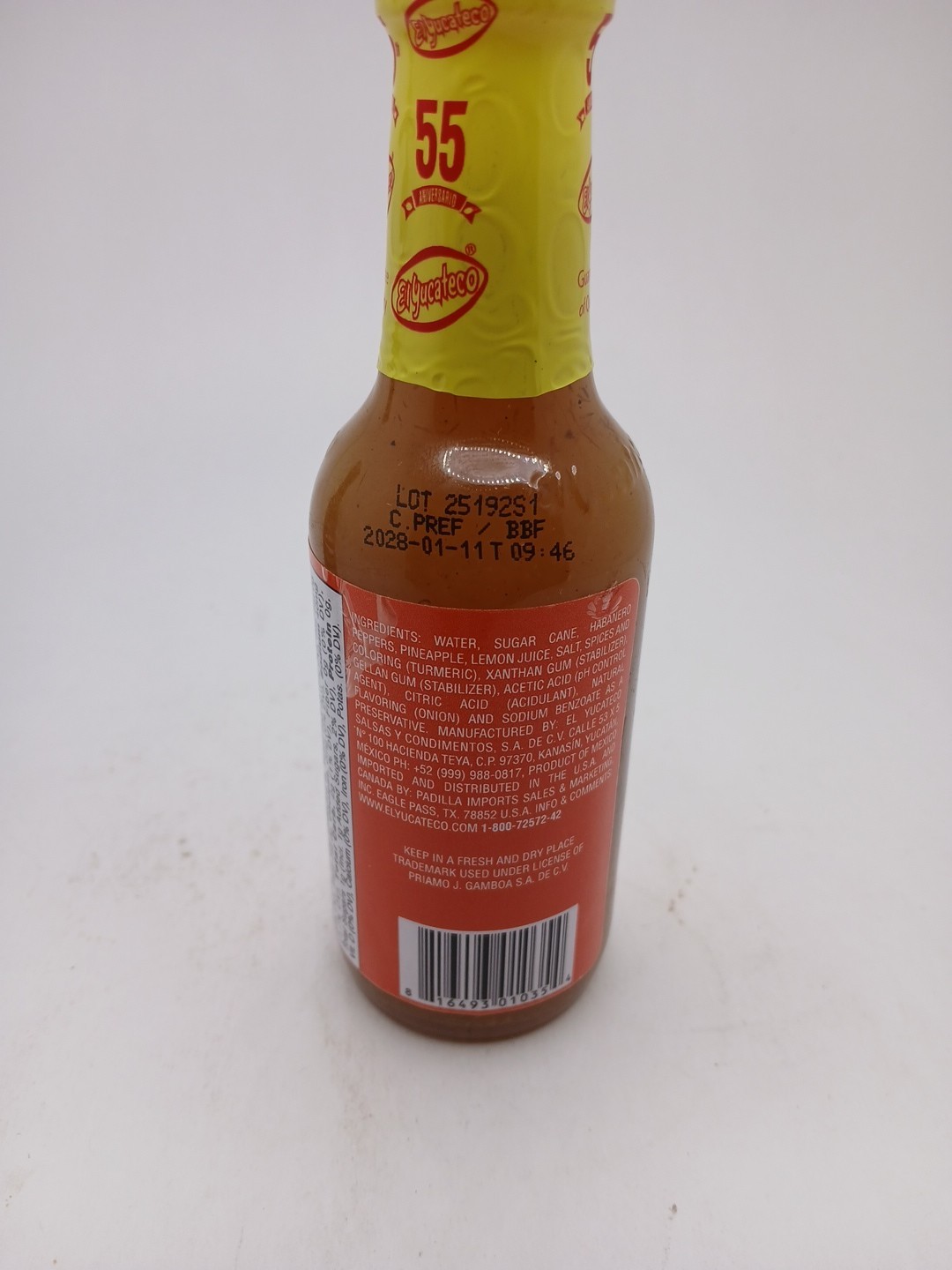 (Bundle) El Yucateco Black Label Reserve & Habanero and Pineappl Hot Sauce 4 oz