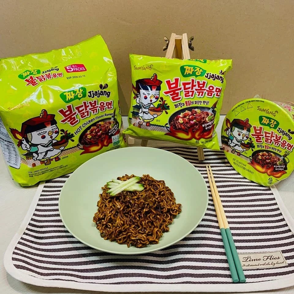 Samyang Buldak Jjajang Spicy Hot Chicken Black Bean Ramen 140g x5 Green Pack