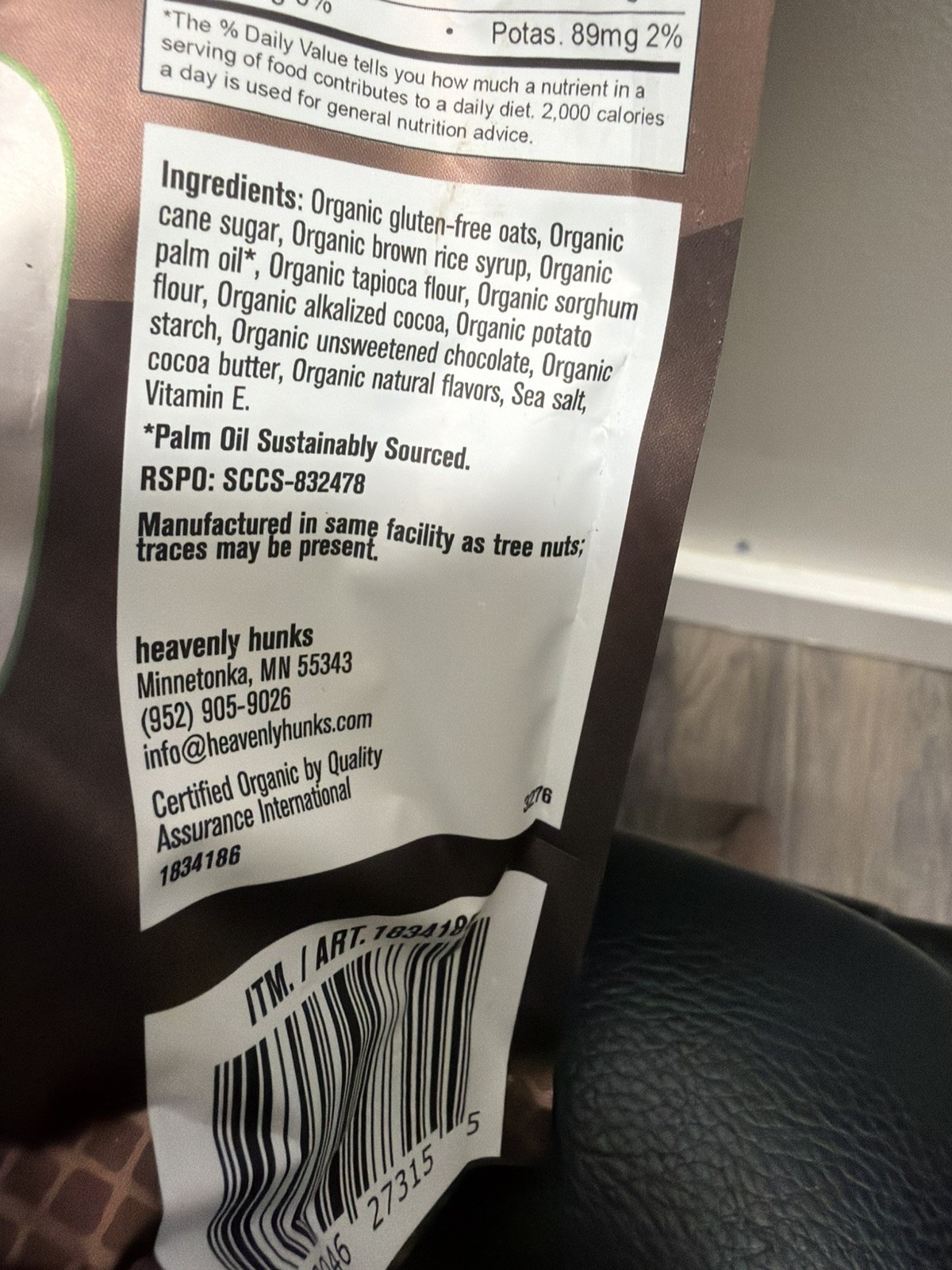 Heavenly Hunks Organic Oatmeal Dark Chocolate Cookies 22 Oz EXP 07/2026
