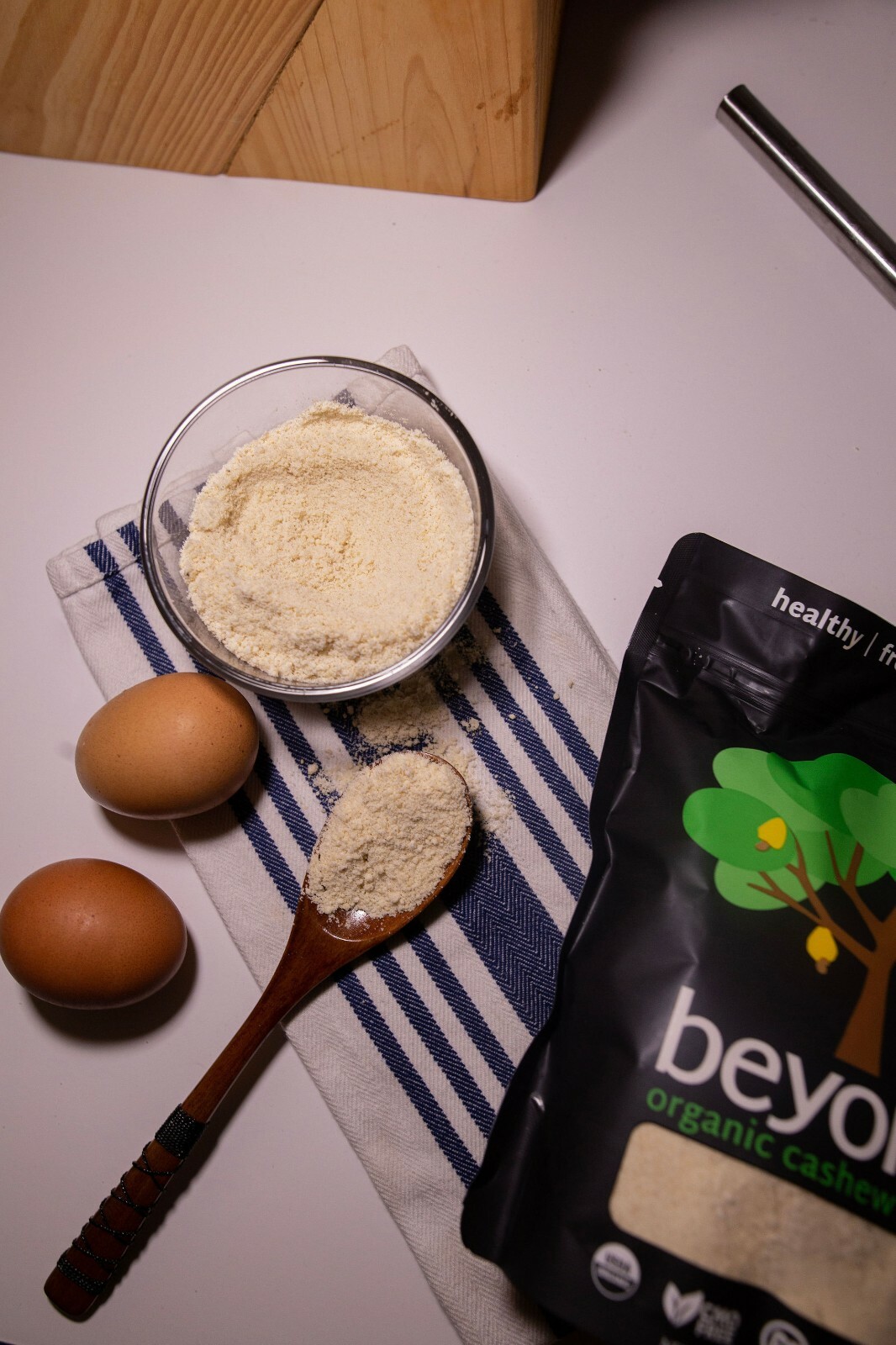 RAW ORGANIC CASHEW FLOUR- 2 LB by beyond (Non-GMO, Fairtrade, Vegan)