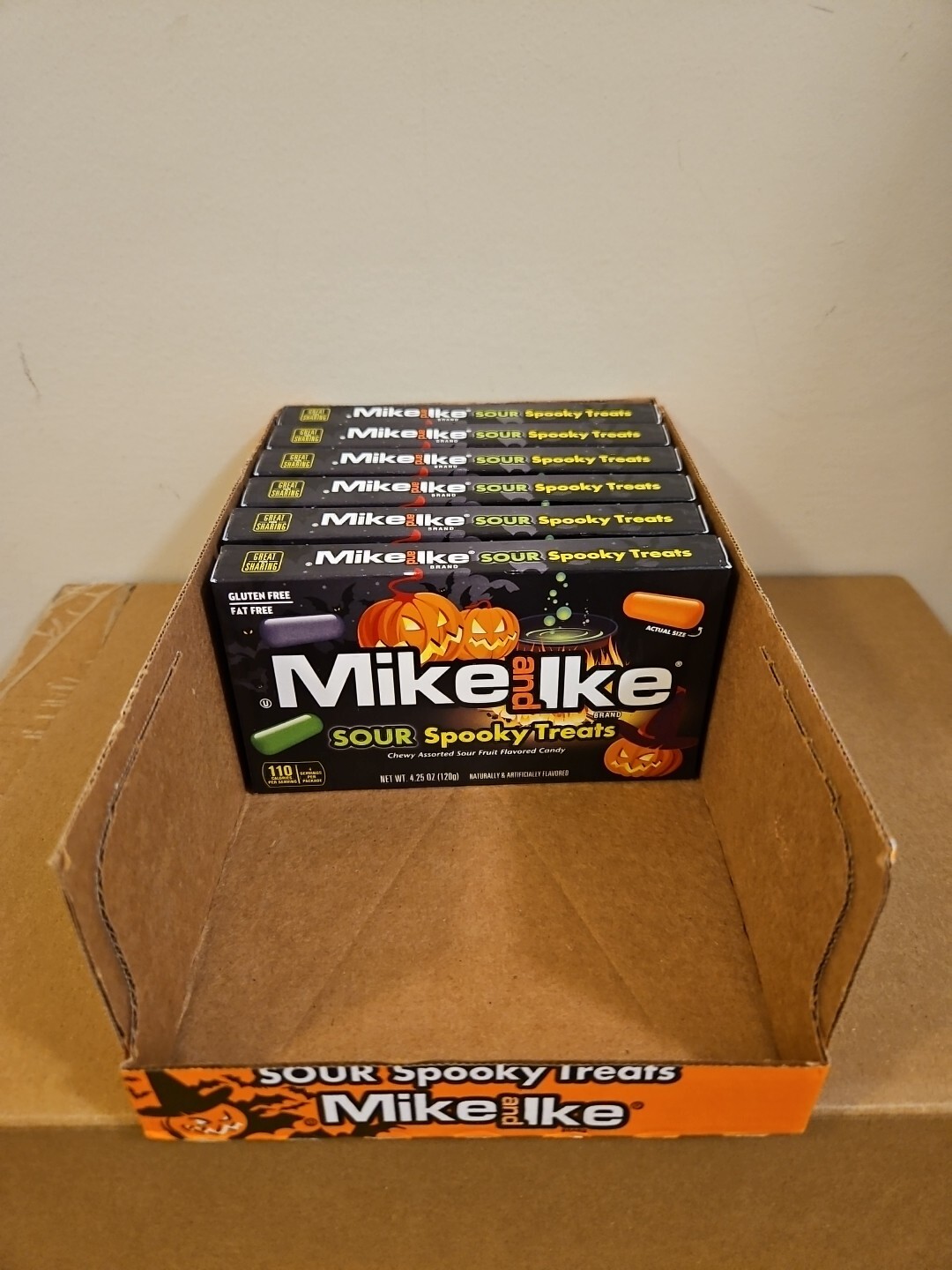 Mike and Ike 4.25 oz. SOUR SPOOKY TREATS Halloween Chewy Candy ** BB 07/2025 **