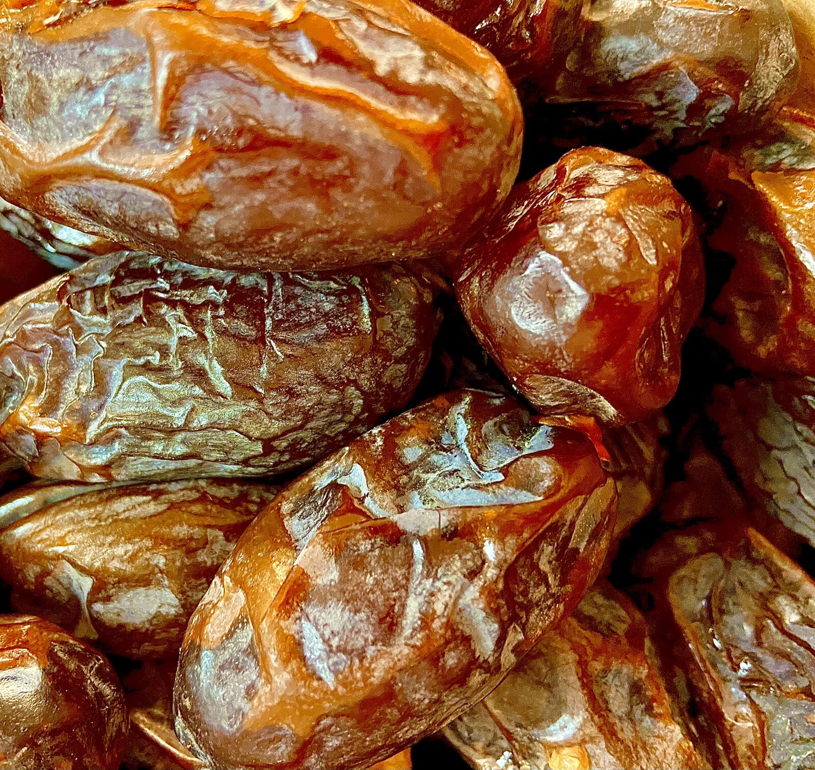 Jumbo Medjoul Dates Fresh 11 oz to 30 lbs. Resealable Bag by AgroSun Quality