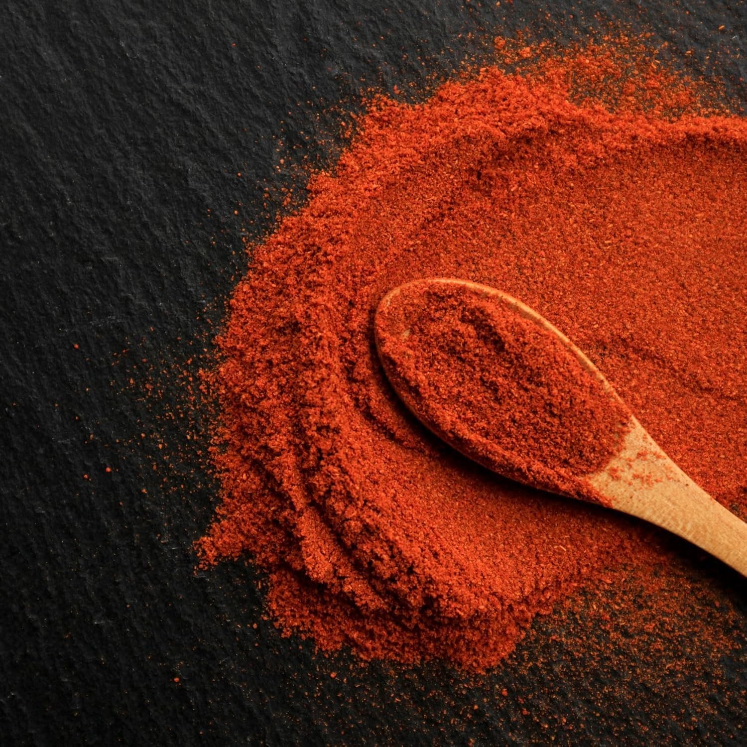 Pride of Szeged Sweet Paprika Powder, Seasoning, Spice Deep Red 4 oz Tin 1-Count