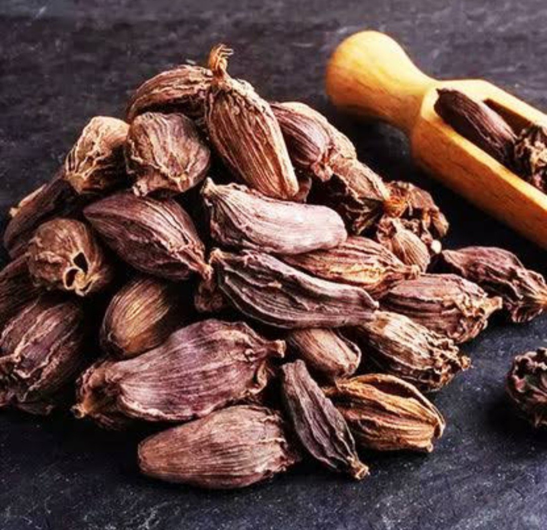 Badi Elaichi,Black Cardamom Whole – Kali Elaichi,Big cardamom, Black cardamom