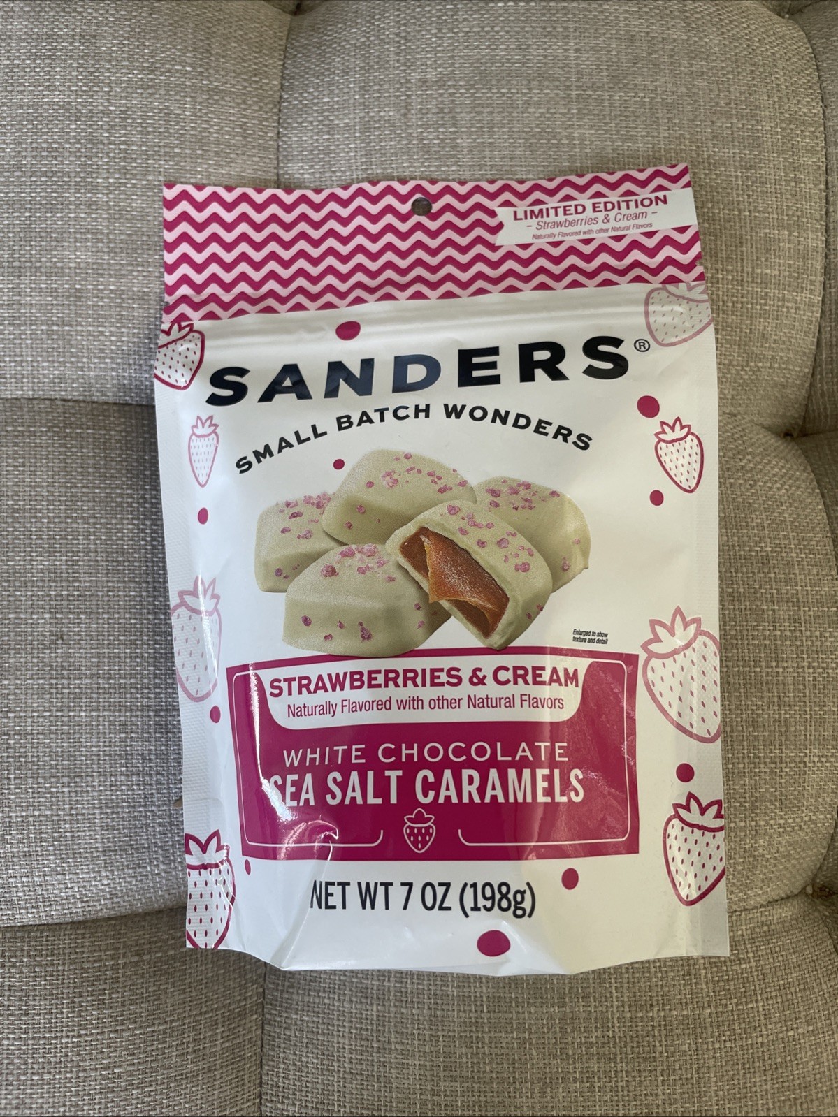 Sanders White Chocolate Sea Salt Caramels 7oz STRAWBERRIES & CREAM Limited 11/26