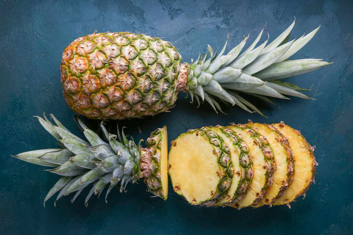 Fresh Whole Pineapple Fruit Box Case of Set RICH IN ANTIOXIDANT TROPICAL FRUIT
