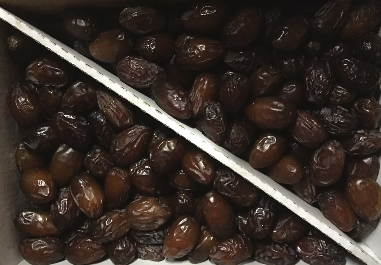11LB—MEDJOOL DATES- SOFT (RUTOB). CALIFORNIA FRESH. FREE FAST SHIPPING.