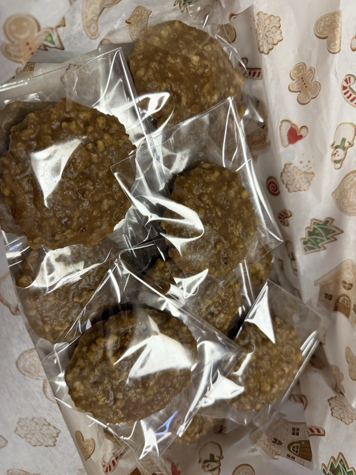 LILIS PECAN PRALINES A Classic Southern Treat, Buttery & Irresistible (12)