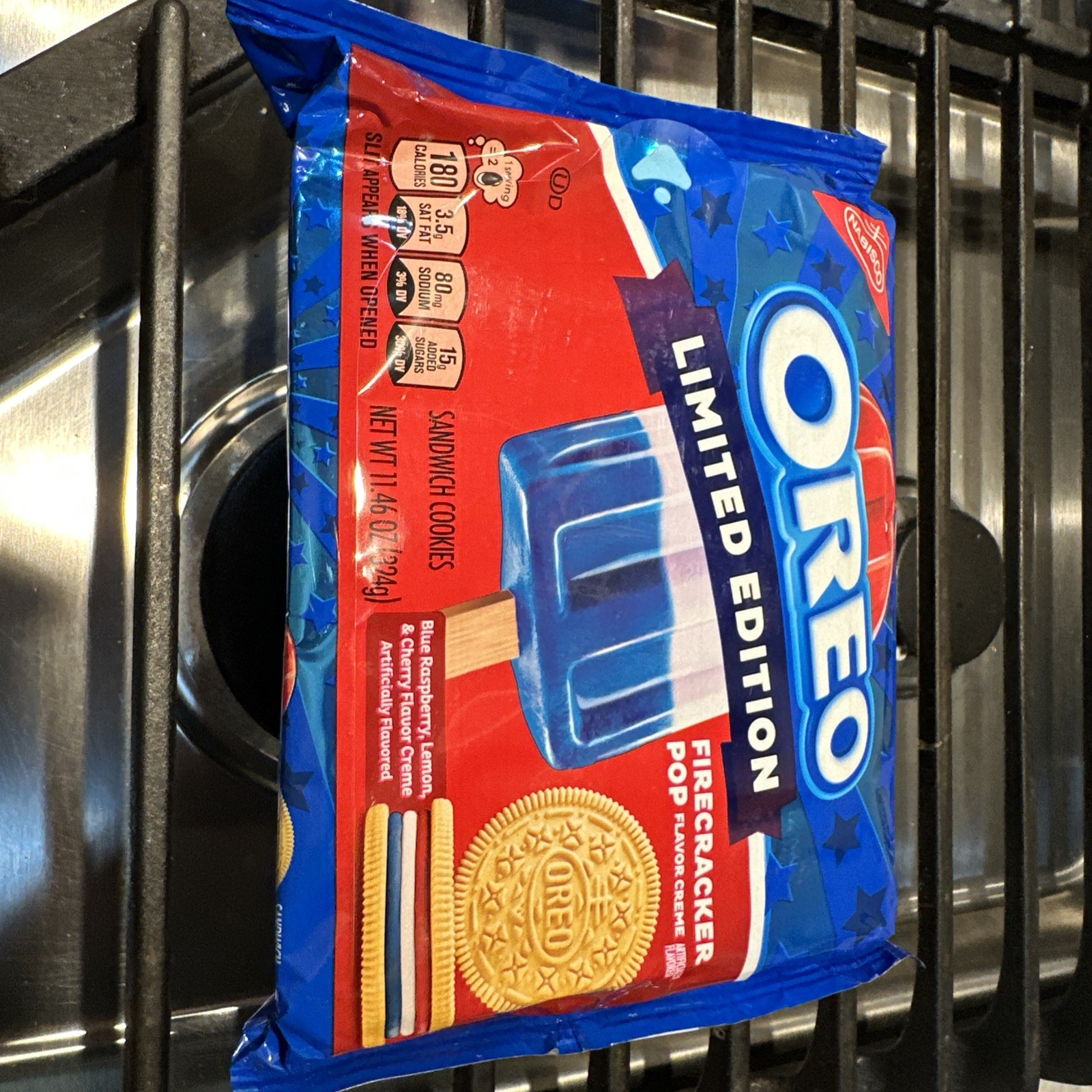 Oreo Firecracker Pop Sandwich Cookies Limited Edition 11.46 oz 4th July 250 FIFA