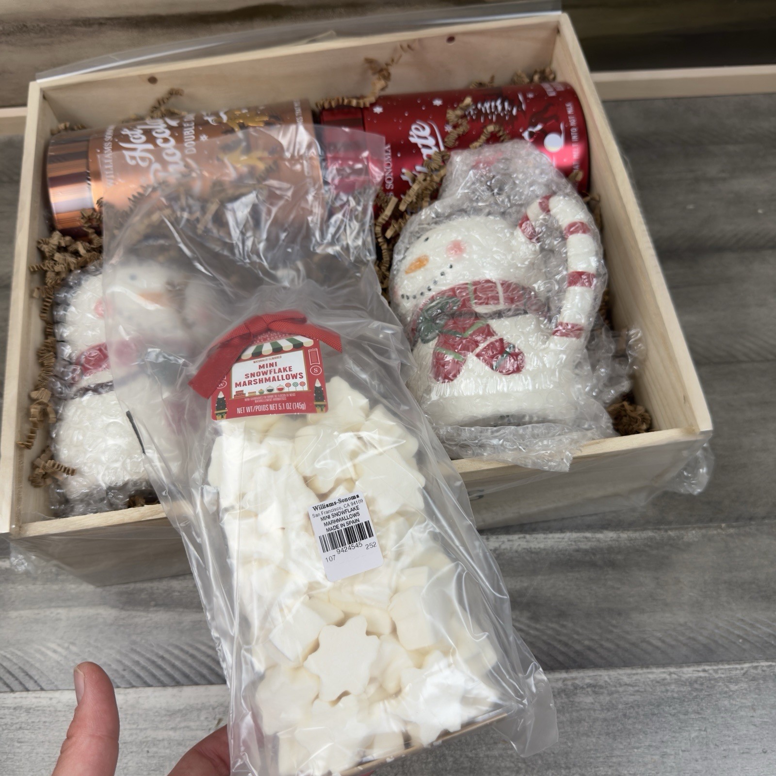 Williams Sonoma Hot Chocolate Essentials Gift Crate Mugs Double Dark Read