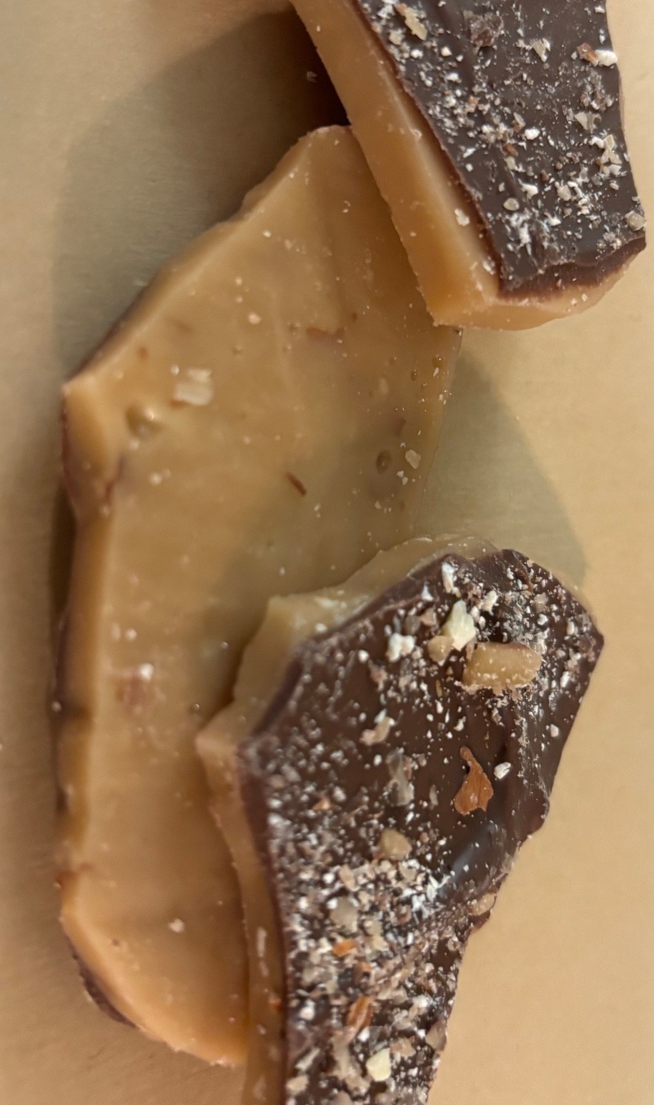 ENGLISH TOFFEE Fresh home made Toffee Candy ORIGINAL WITH ALMONDS FAST SHIPPING