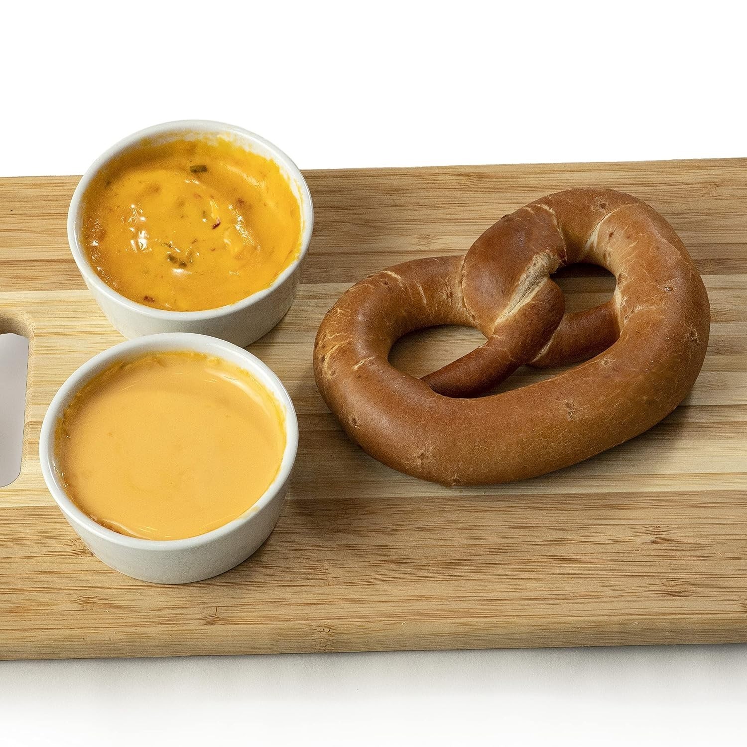 Versatile Wisconsin Aged Cheddar Cheese Spread – Ideal for Entertaining & Travel