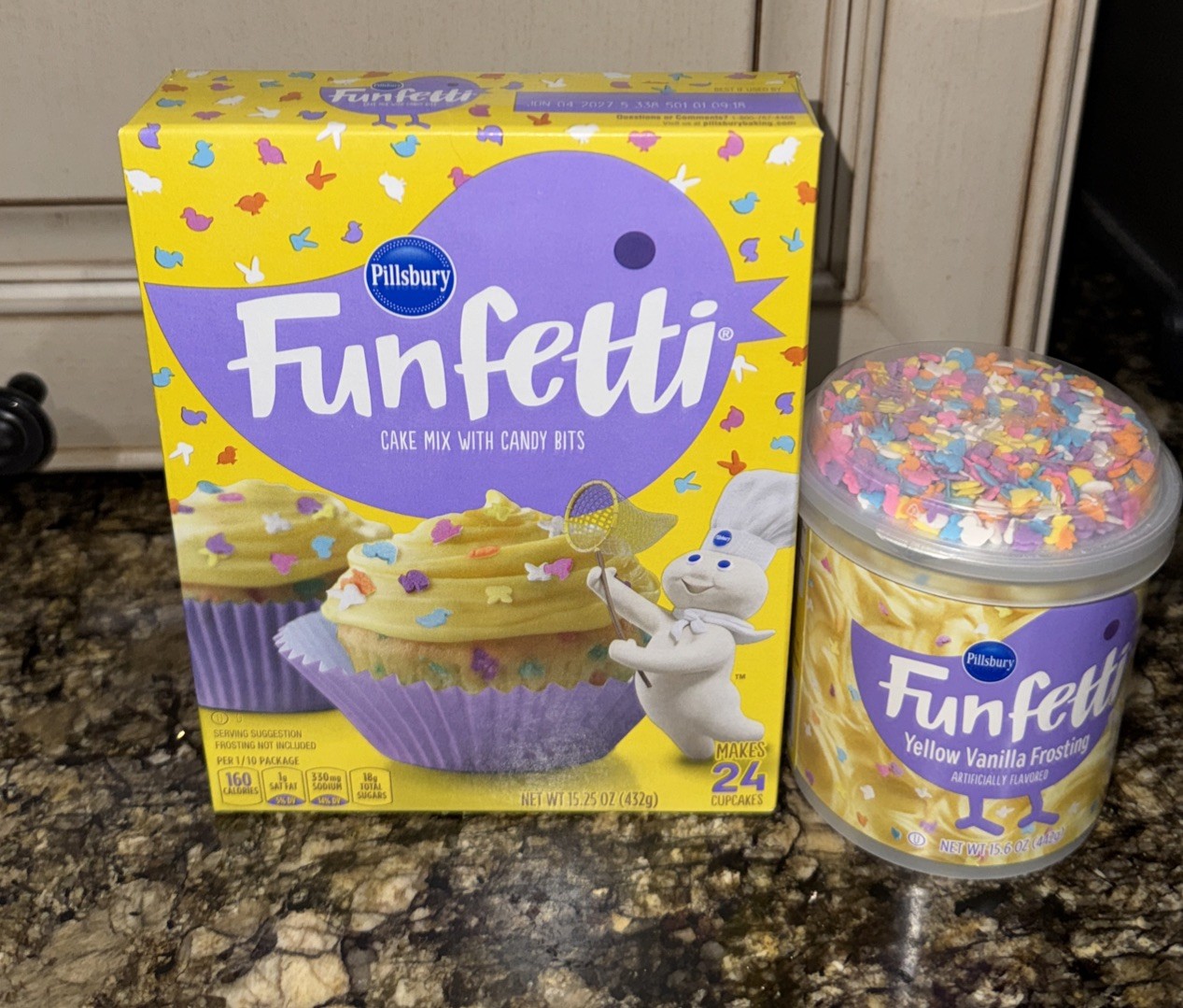 Pillsbury Funfetti Cake Mix w Candy Bits 15.25 OZ & Yellow Vanilla Frosting 15.6
