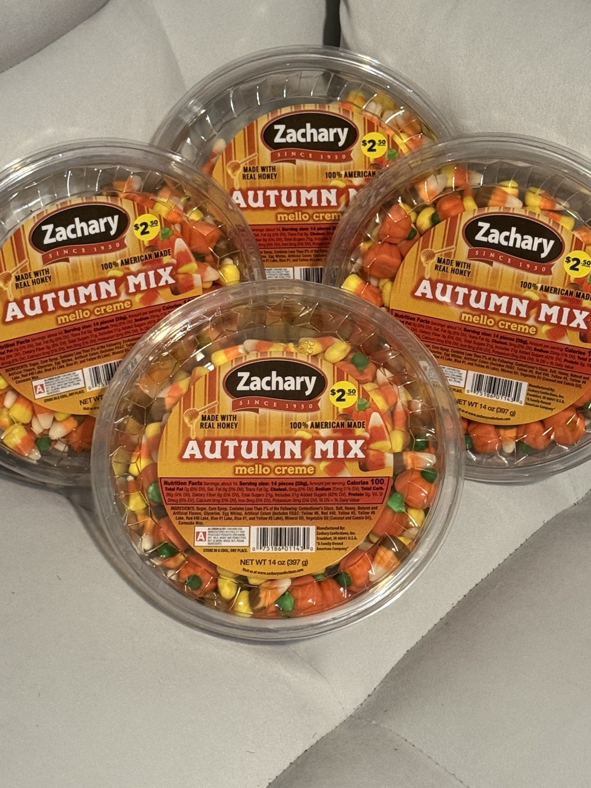 Lot of 4 Zachary Autumn Mix Mello Creme Candy 14 oz Bucket Tub Candy Corn