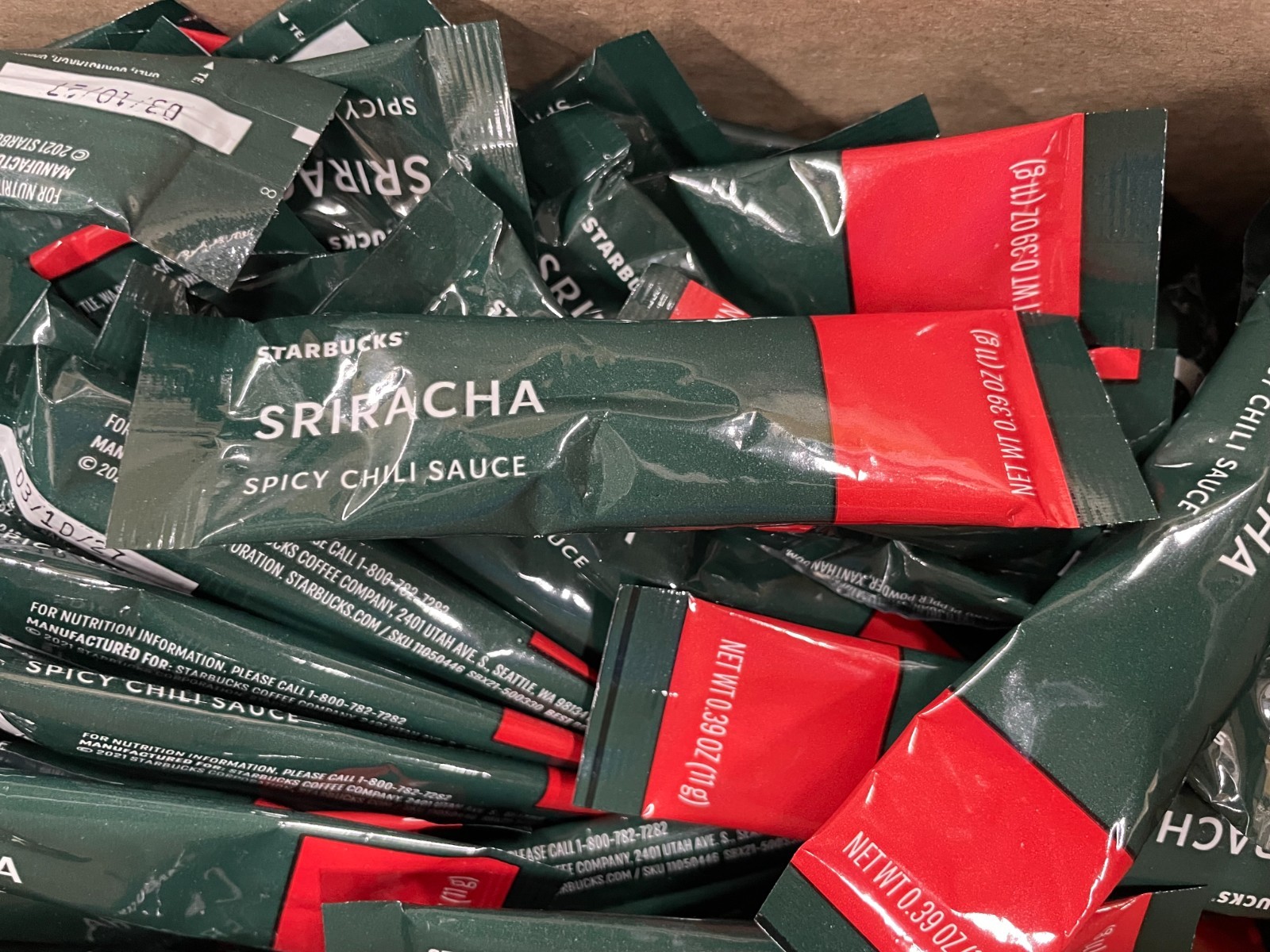 230+ Packages STARBUCKS Sriracha Hot Chili Sauce .39oz Singles Exp 3/2027
