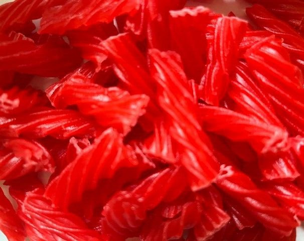 *SUGAR FREE* Strawberry Flavored Red Licorice Twists Pieces-BULK CANDY-1/2 POUND