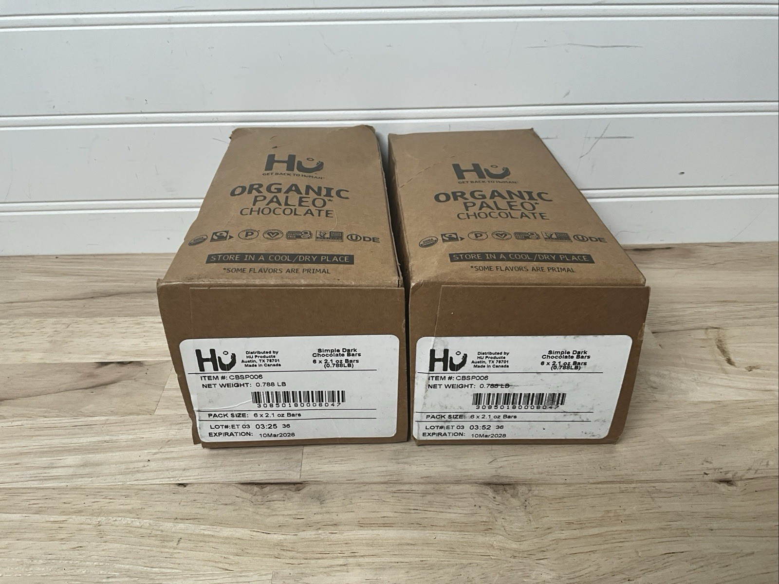 12 Bars Hu Organic 2.1oz SIMPLE Dark Chocolate Bars Paleo – 03/2028